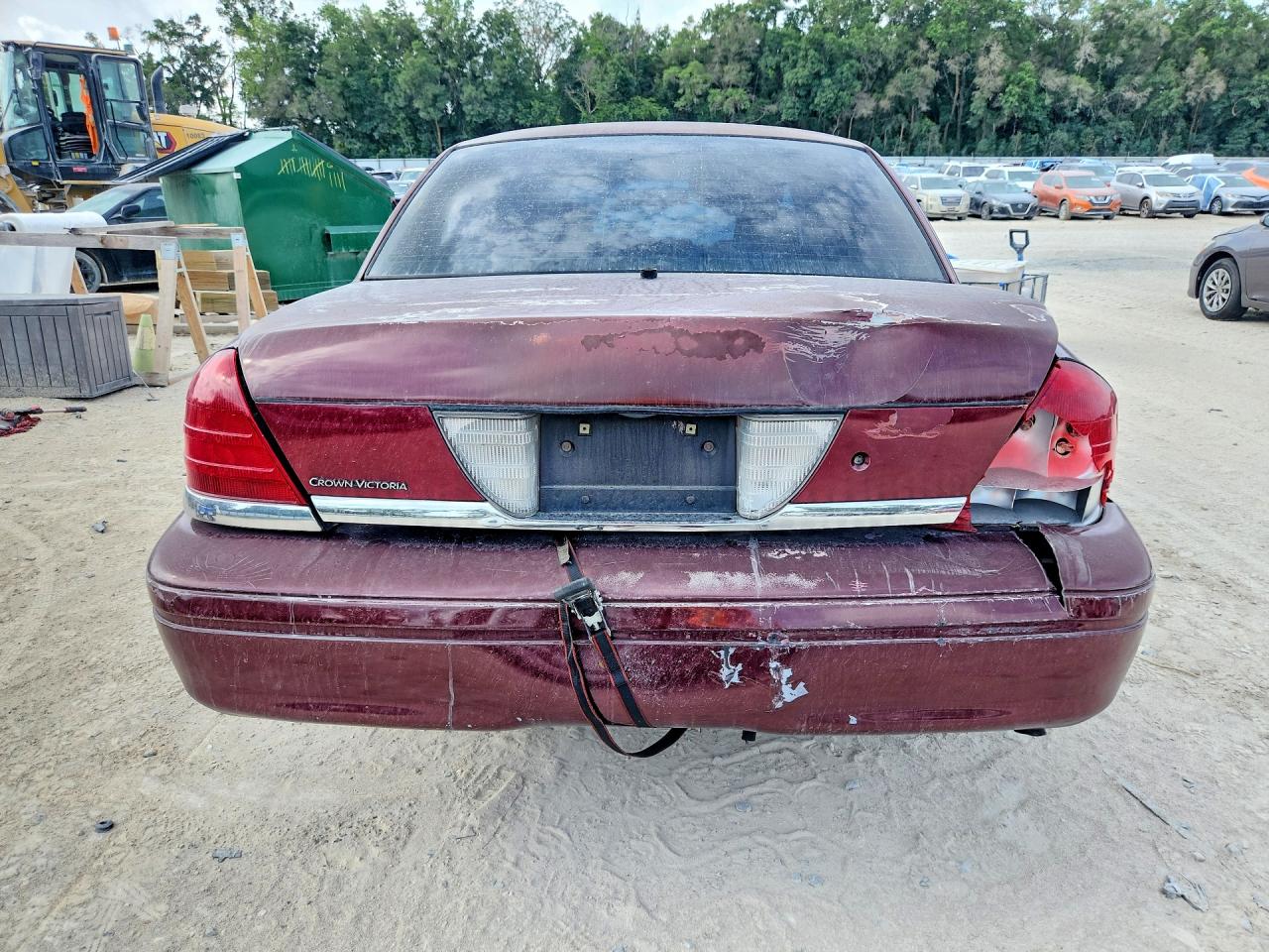 2006 Ford Crown Victoria Police Interceptor Burgundy vin: 2FAHP71W26X151688