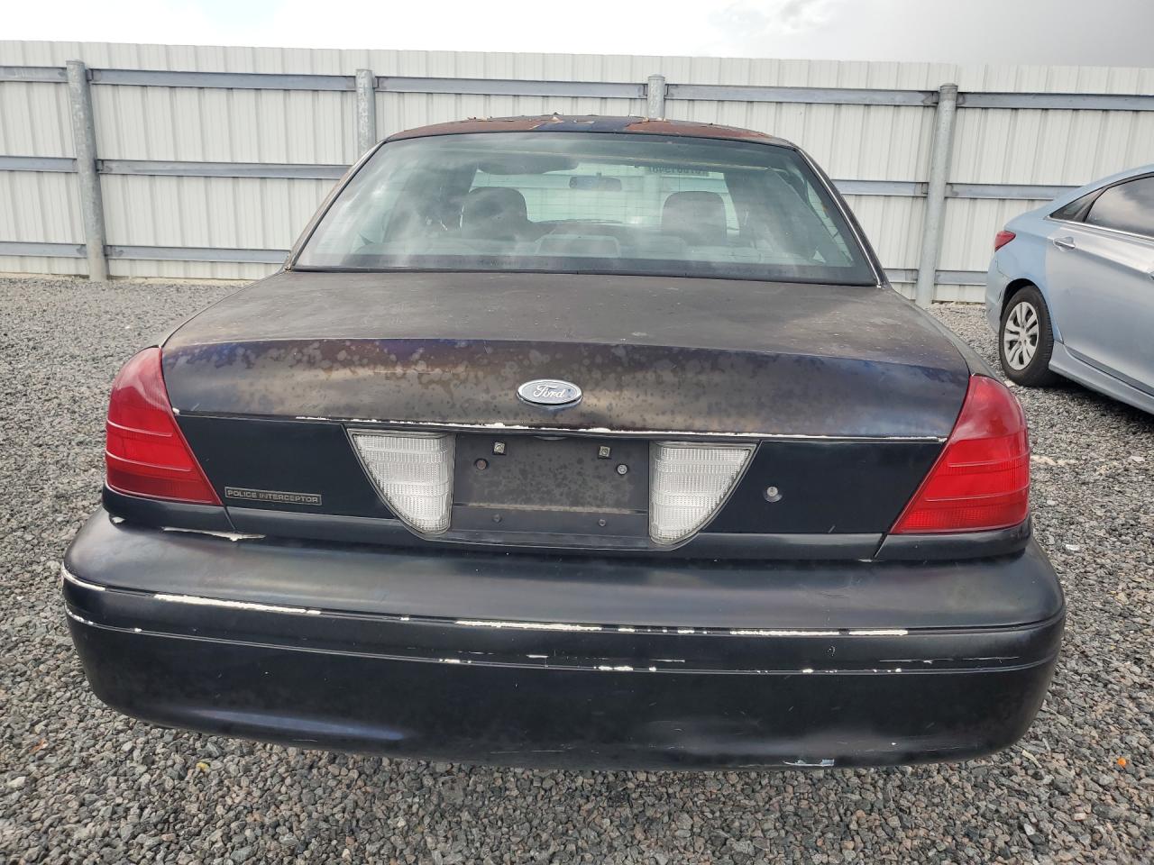 2004 Ford Crown Victoria Police Interceptor Black vin: 2FAHP71W34X154662