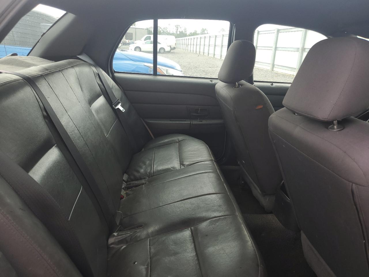 2004 Ford Crown Victoria Police Interceptor Black vin: 2FAHP71W34X154662