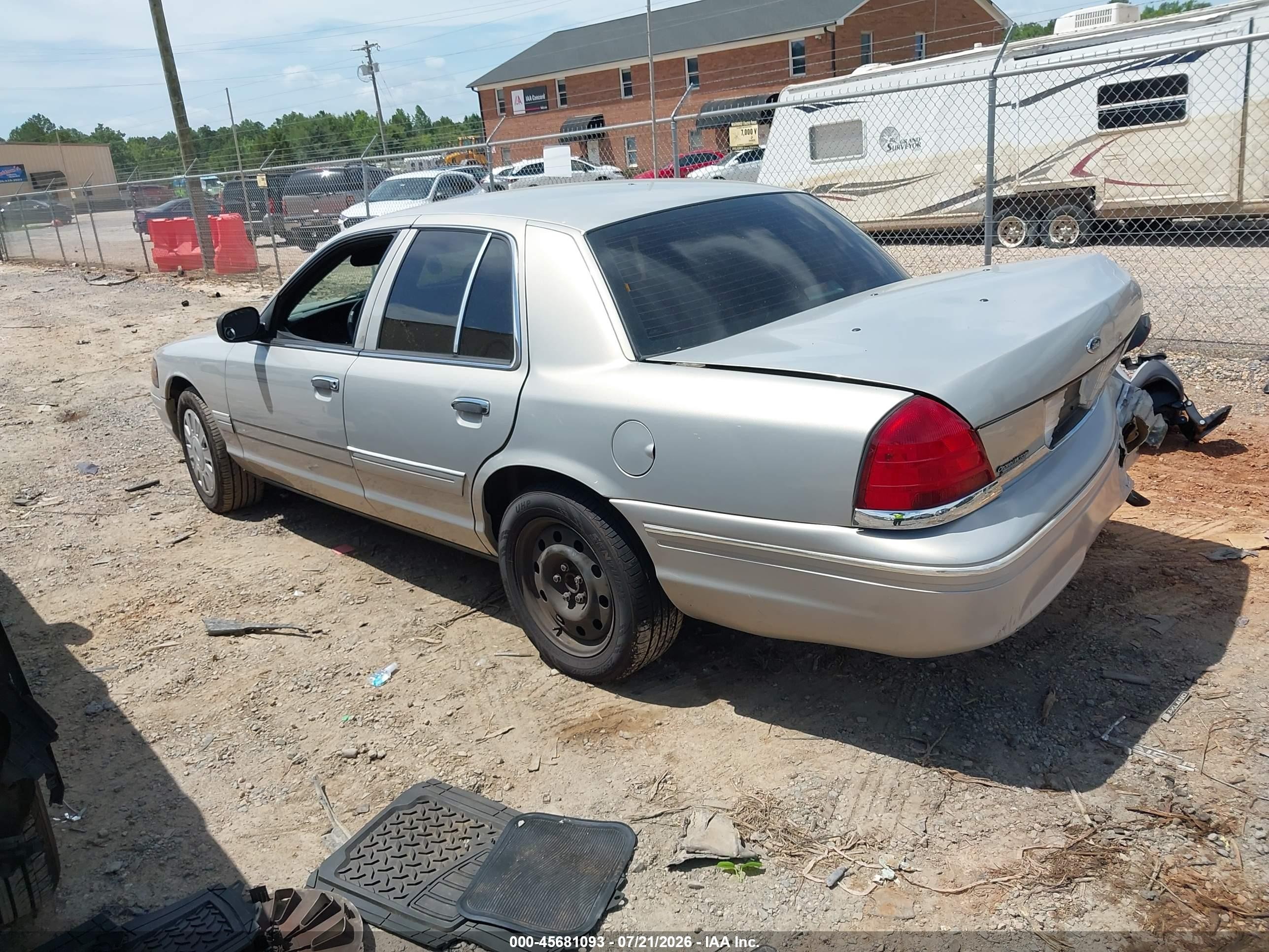 2007 Ford Crown Victoria Police/police Interceptor Silver vin: 2FAHP71W37X114859