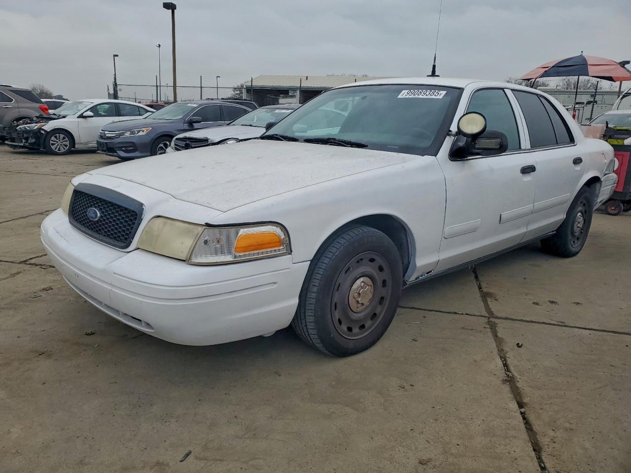2004 Ford Crown Victoria Police Interceptor White vin: 2FAHP71W54X105933