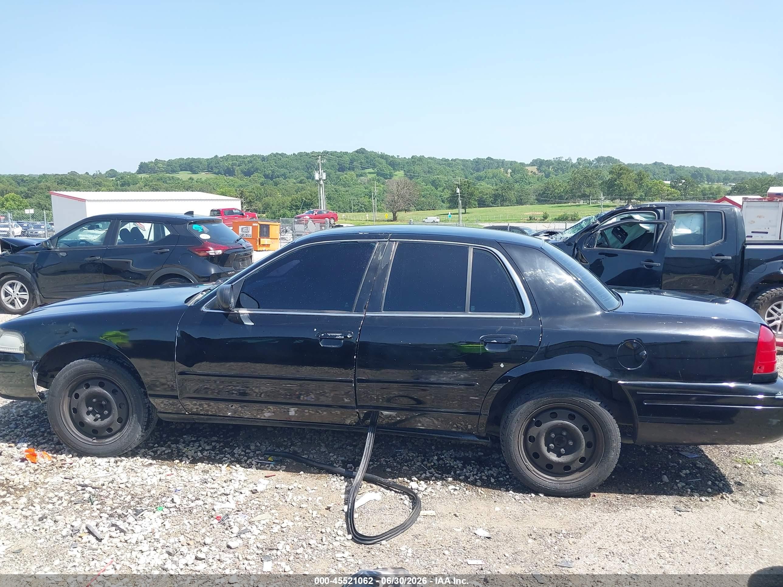 2007 Ford Crown Victoria Police/police Interceptor Black vin: 2FAHP71W67X149783