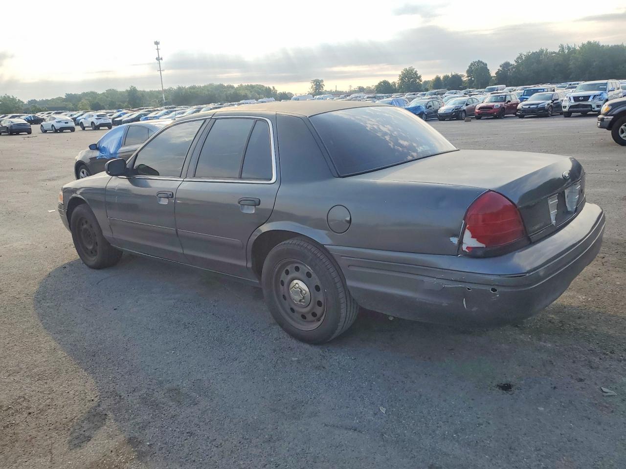 2006 Ford Crown Victoria Police Interceptor Угольный vin: 2FAHP71W76X163013