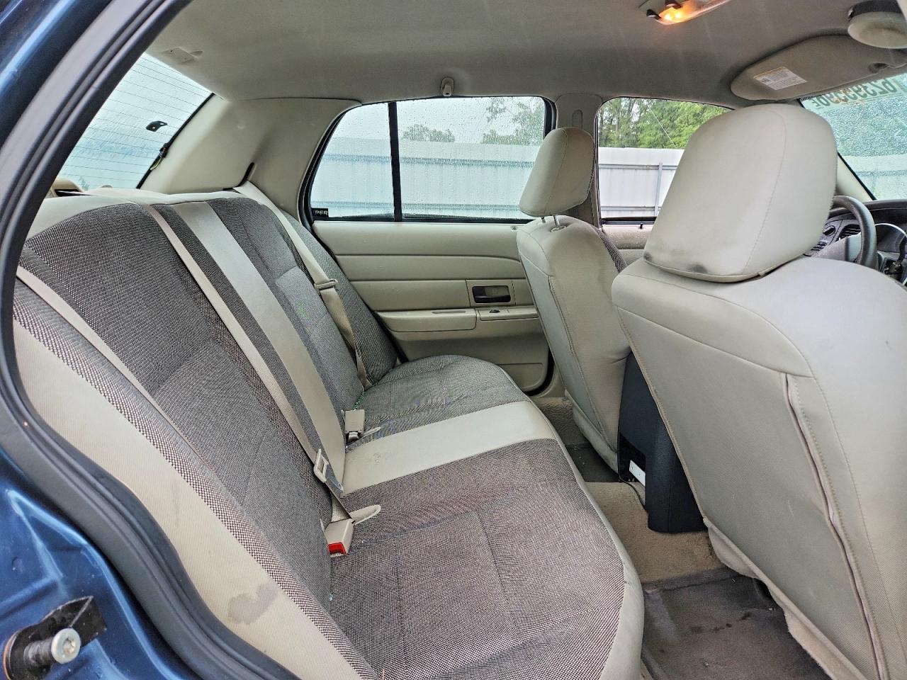 2007 Ford Crown Victoria Police Interceptor Синий vin: 2FAHP71W77X114783