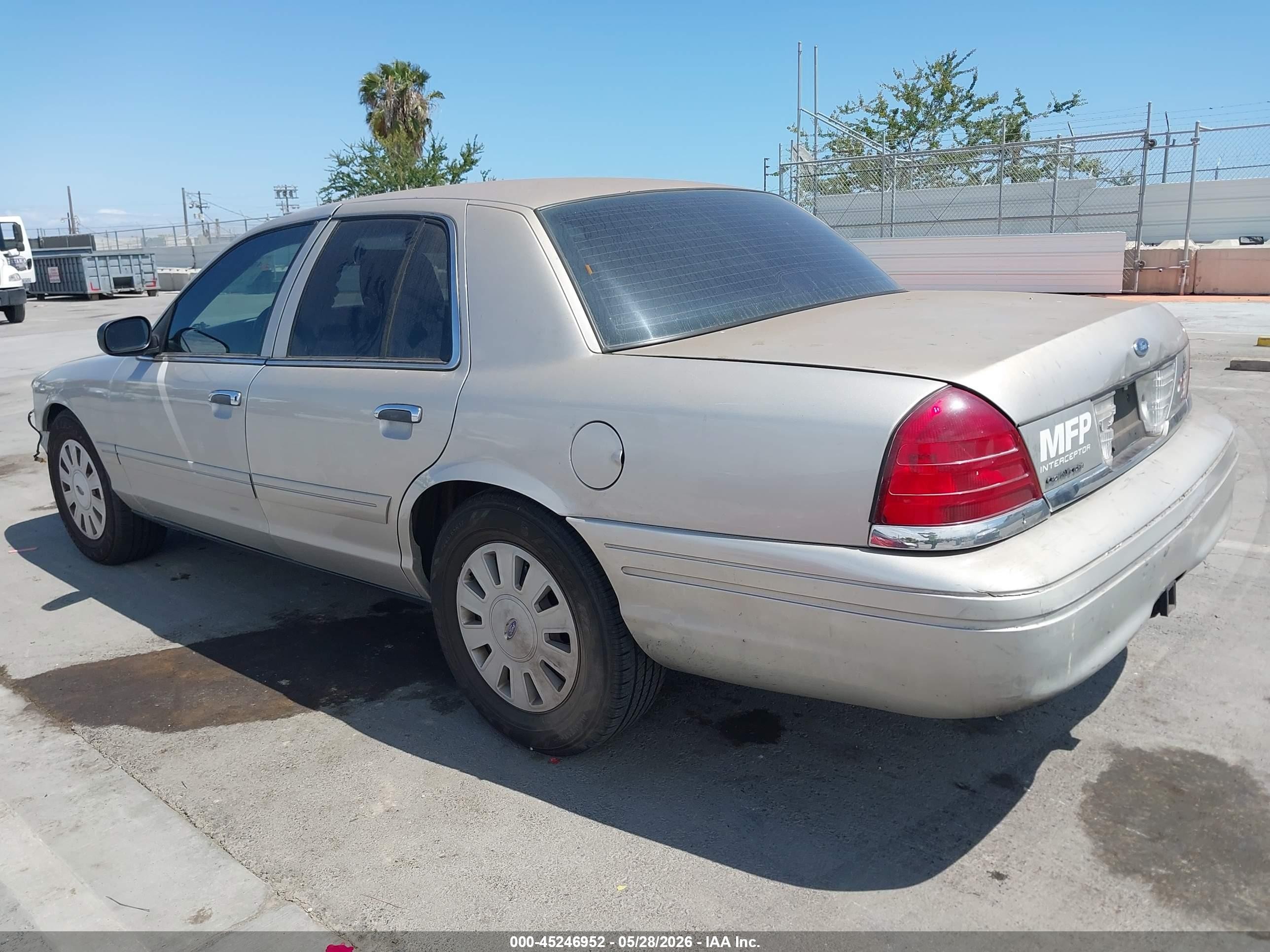 2007 Ford Crown Victoria Police/police Interceptor Silver vin: 2FAHP71W97X159899