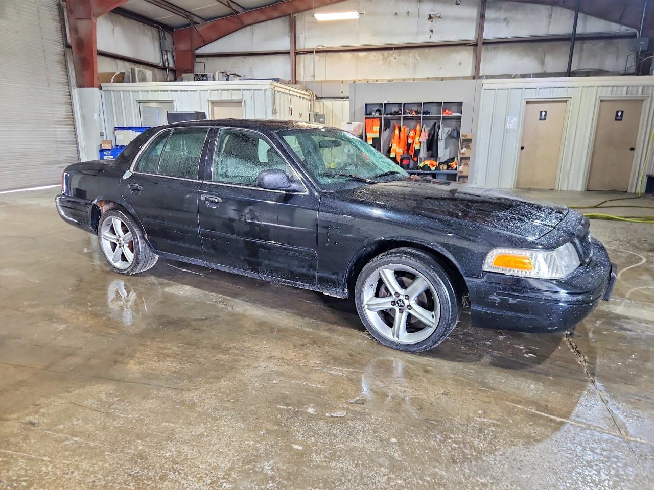 2007 Ford Crown Victoria Police Interceptor Black vin: 2FAHP71WX7X101011