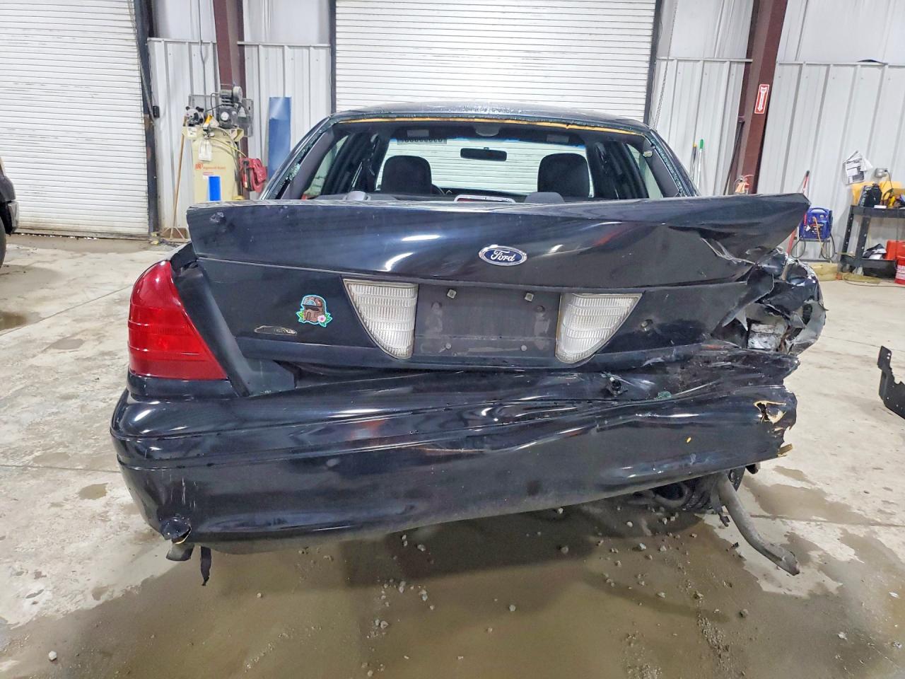 2007 Ford Crown Victoria Police Interceptor Black vin: 2FAHP71WX7X151326