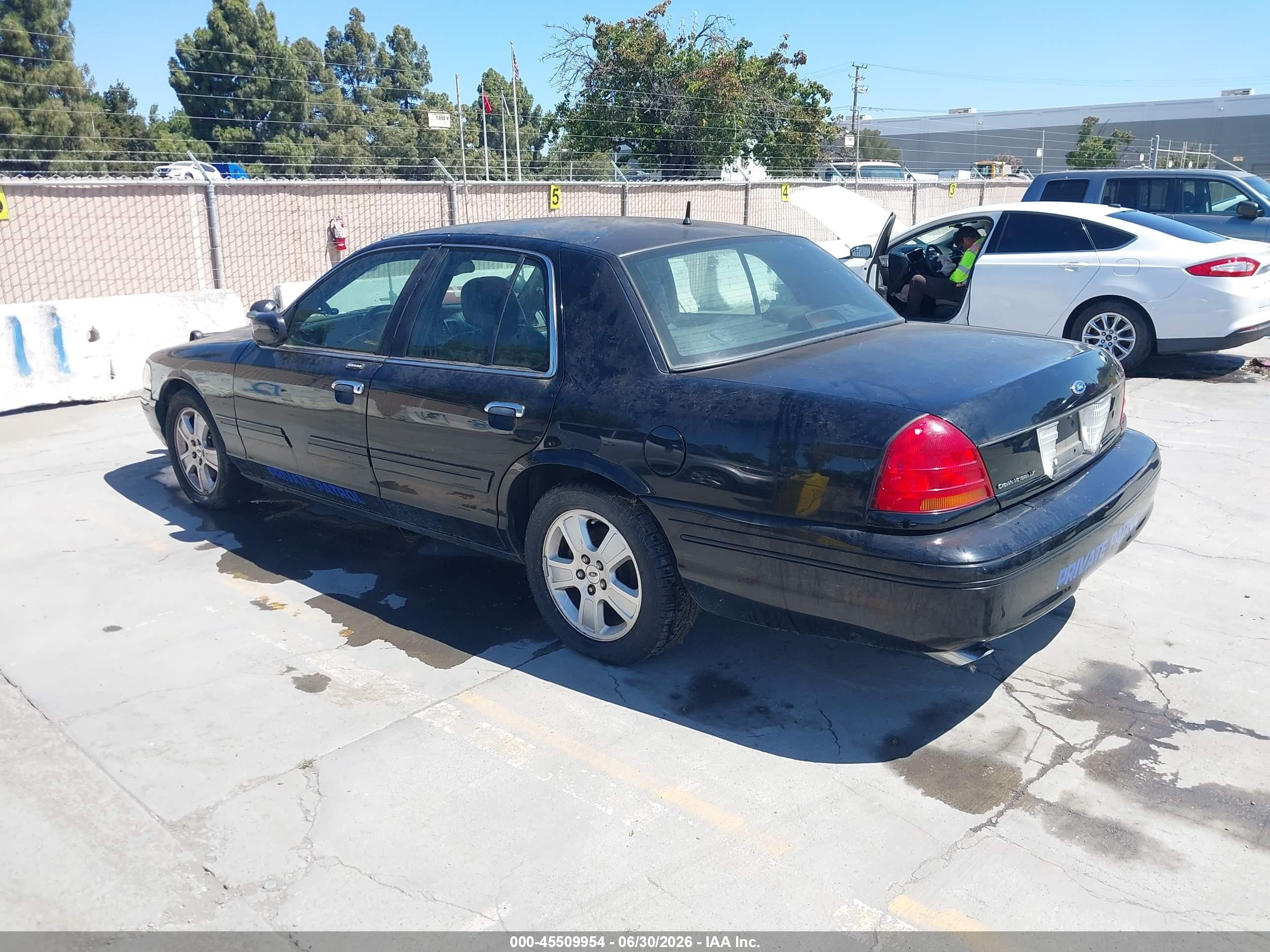 2003 Ford Crown Victoria Lx Black vin: 2FAHP74W03X163362