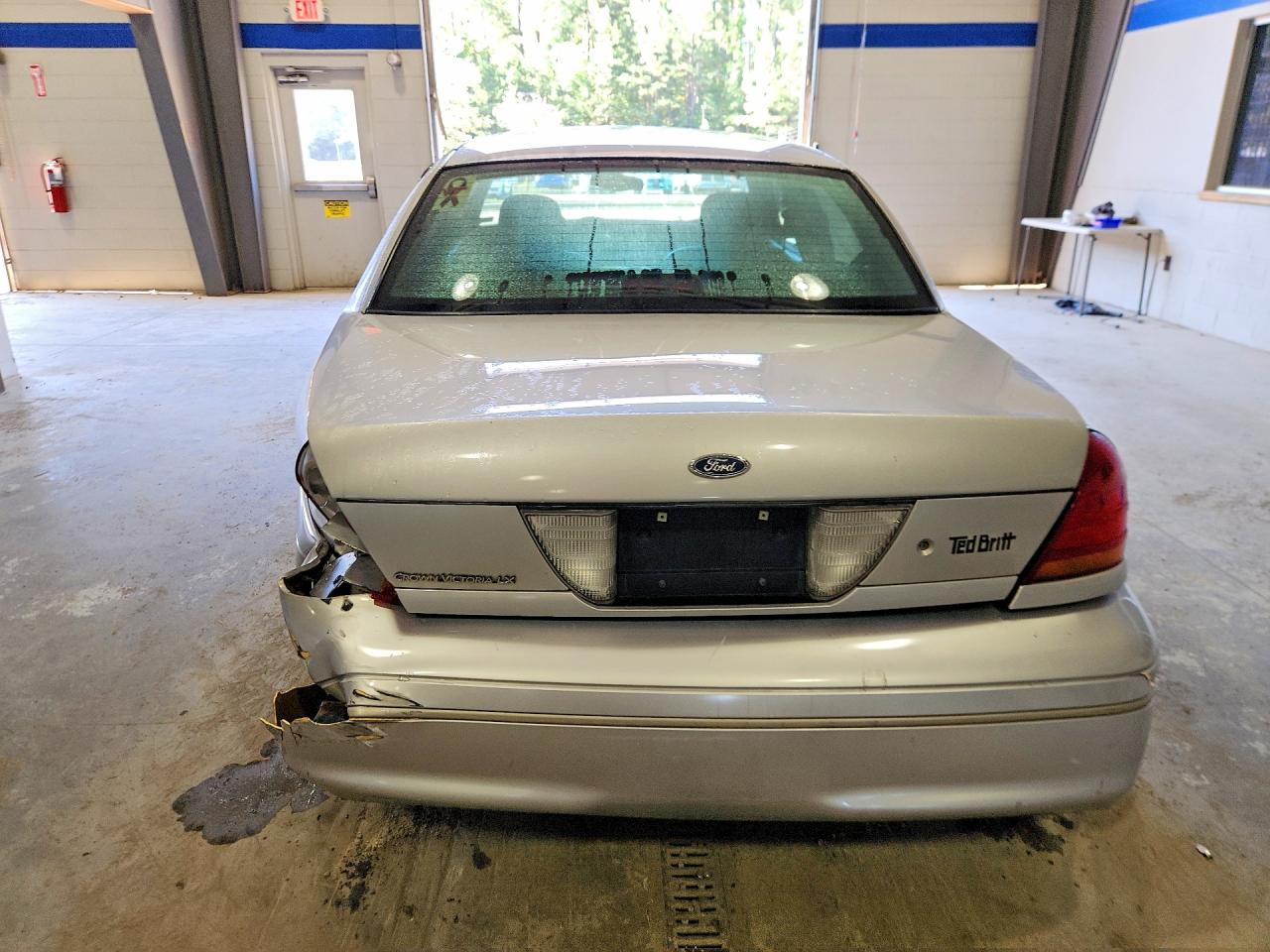 2003 Ford Crown Victoria Lx Silver vin: 2FAHP74W73X160992