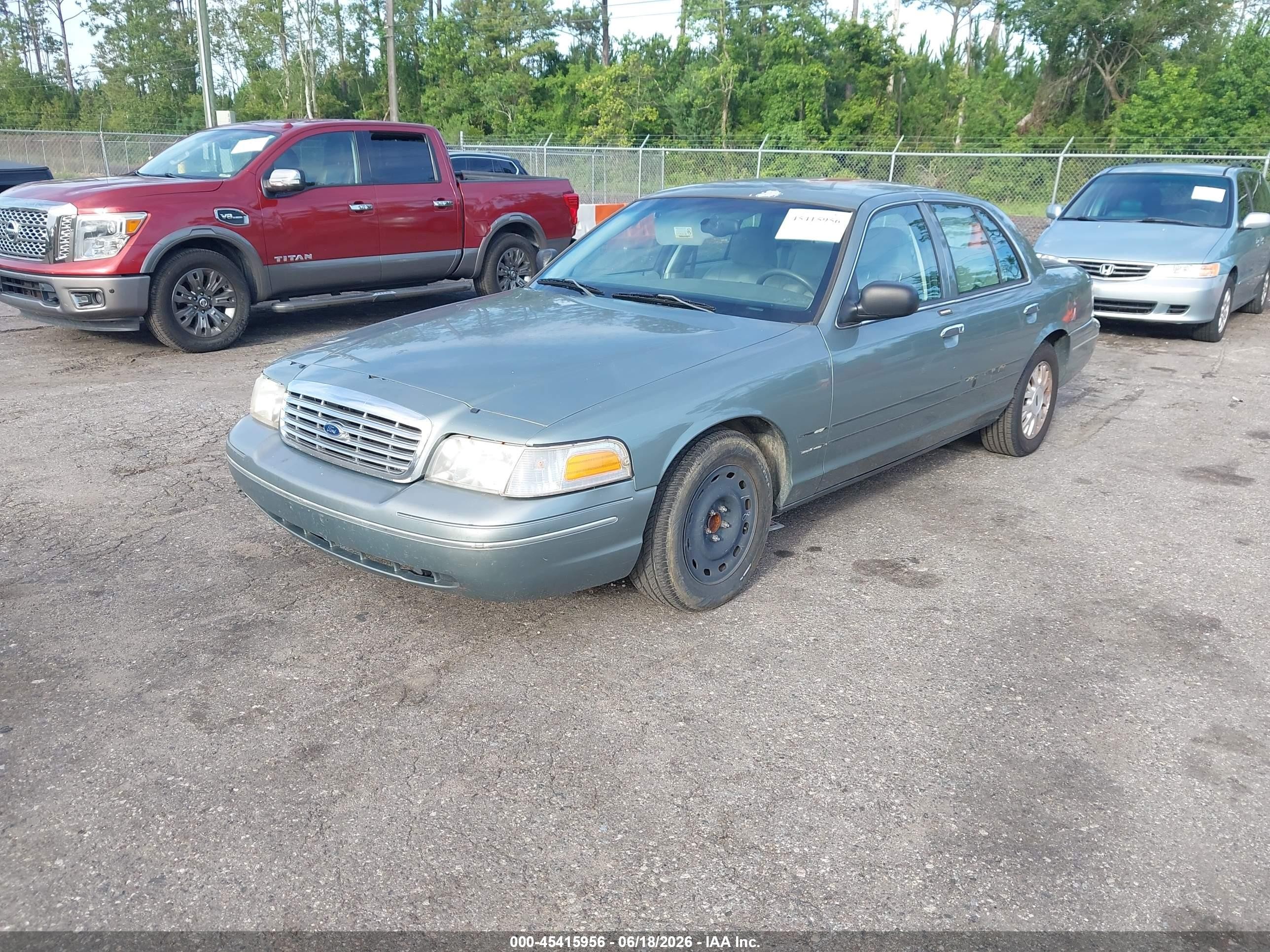 2005 Ford Crown Victoria Lx/lx Sport Light Blue vin: 2FAHP74W75X105977