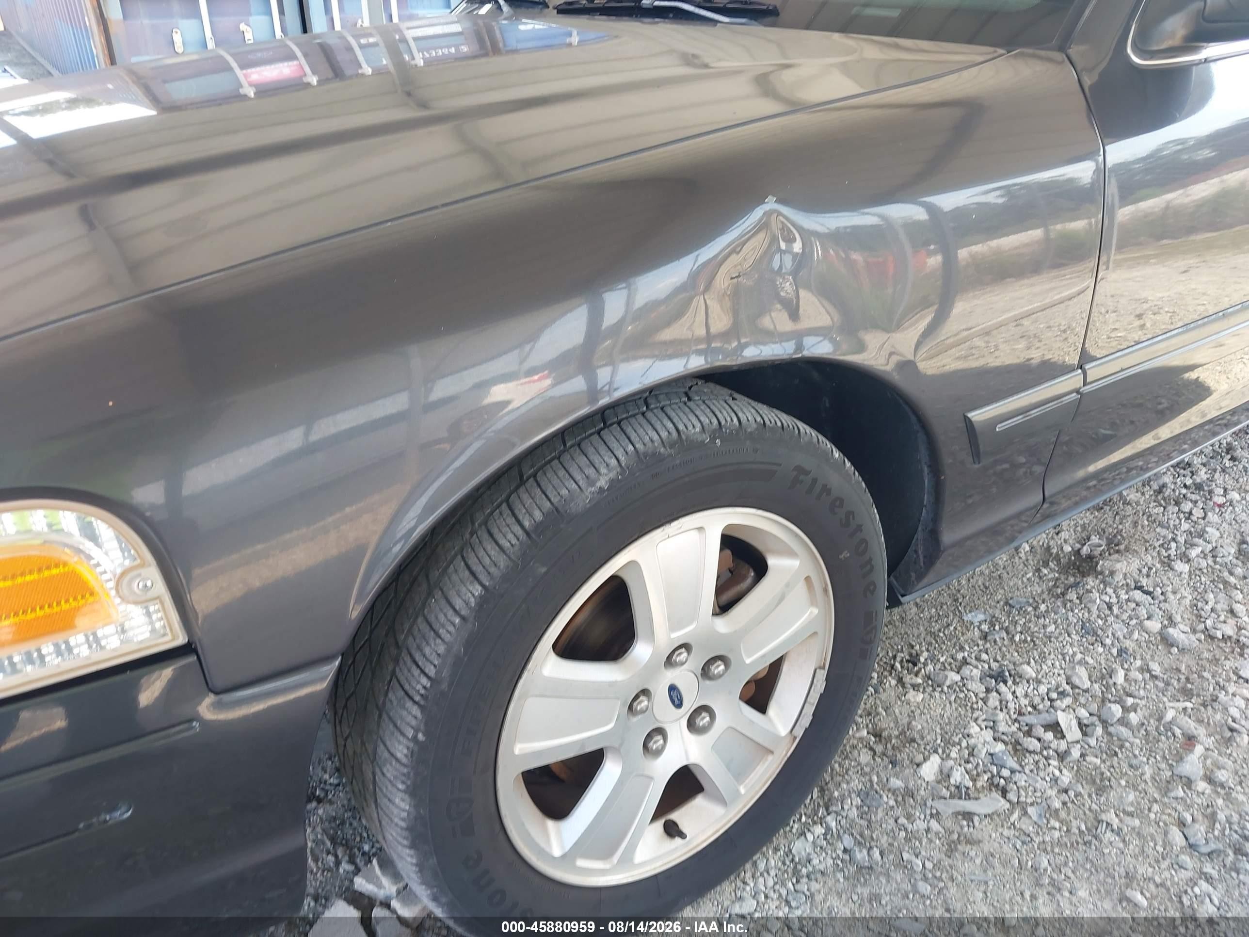 2004 Ford Crown Victoria Lx Gray vin: 2FAHP74W94X121600