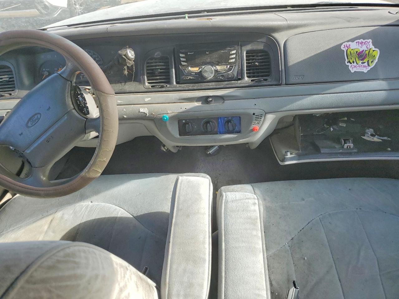 1997 Ford Crown Victoria Police Interceptor Blue vin: 2FALP71W6VX154800