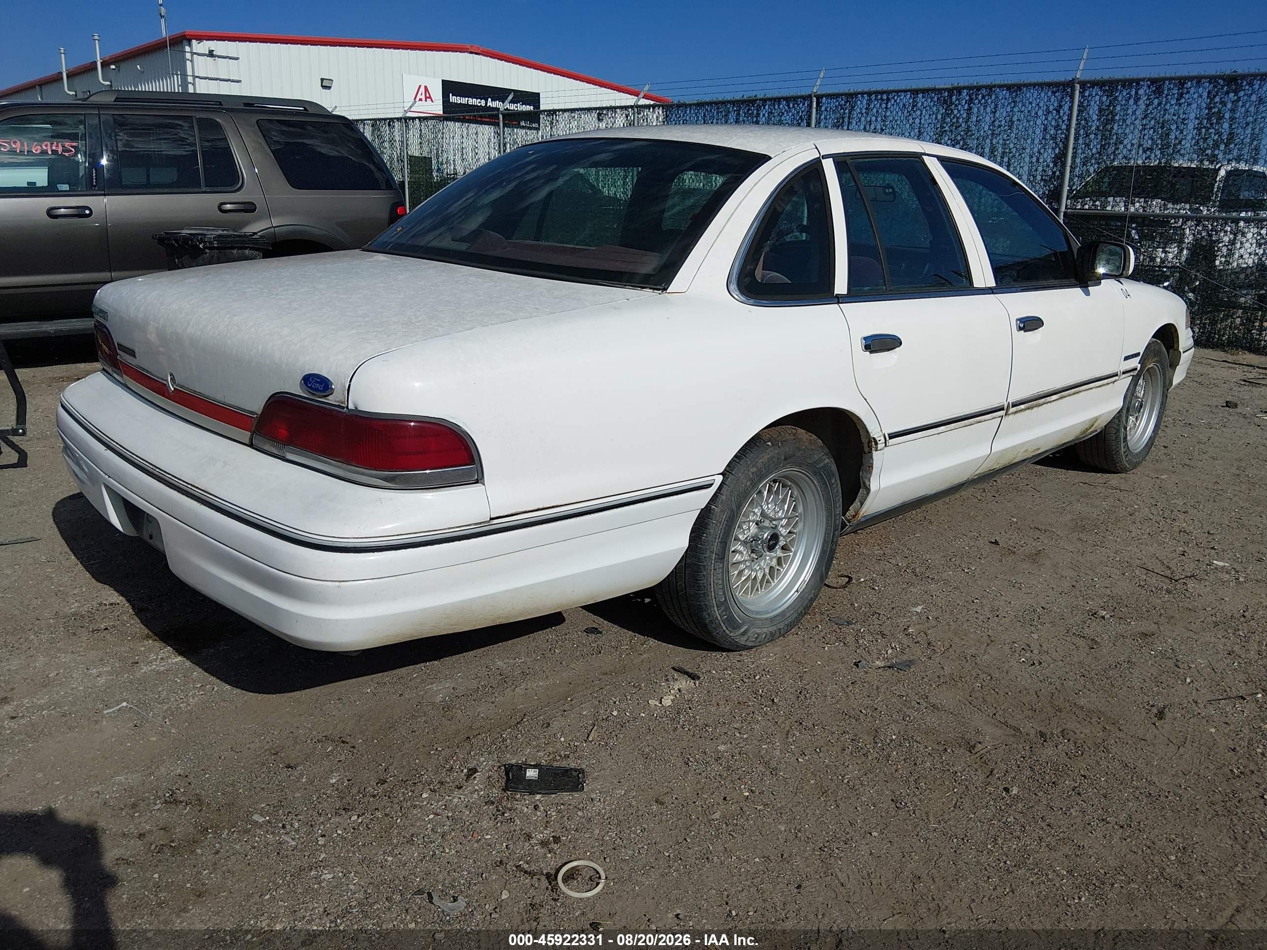 1994 Ford Crown Victoria Police Interceptor White vin: 2FALP71W7RX194969