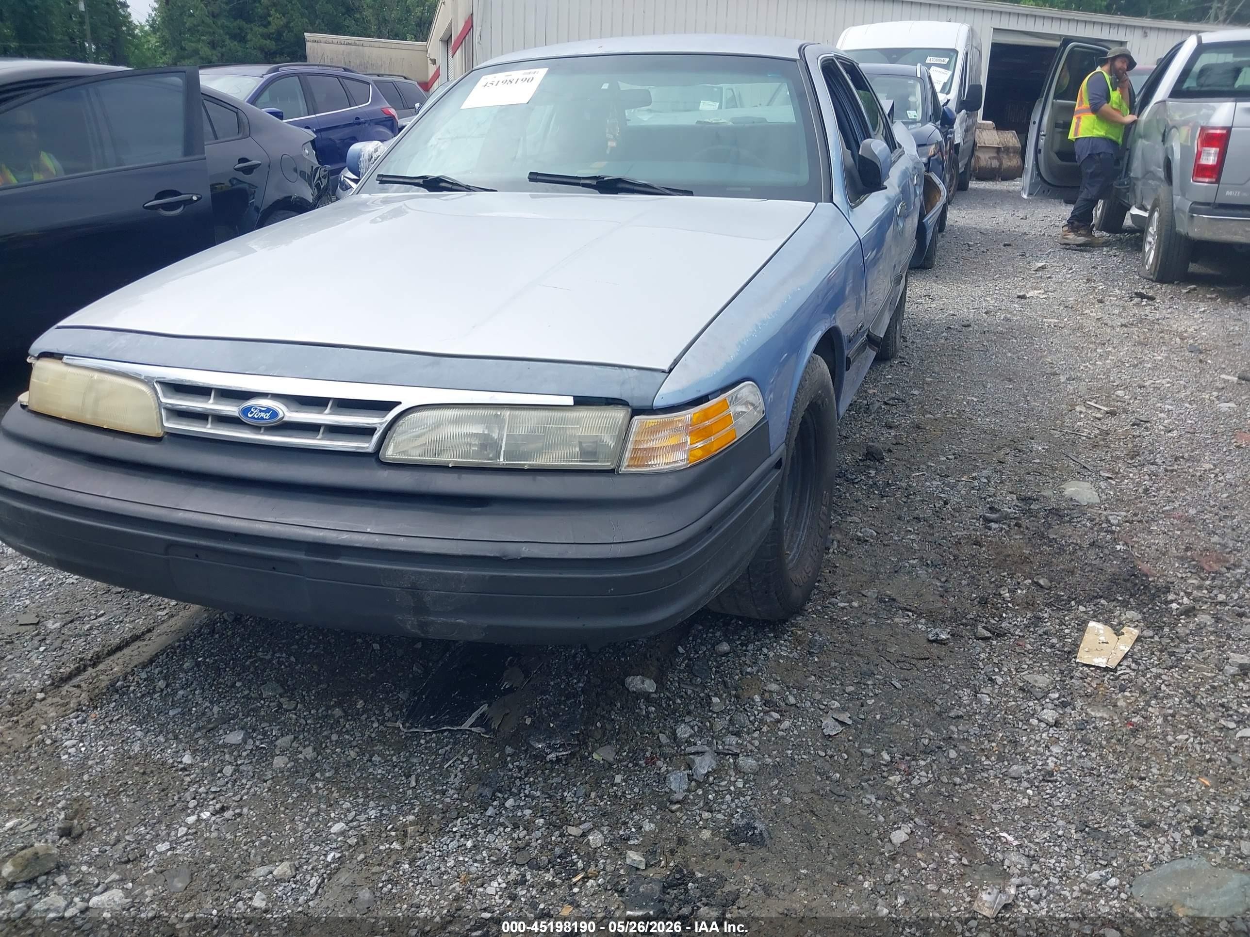 1995 Ford Crown Victoria Police Interceptor Light Blue vin: 2FALP71WXSX178335