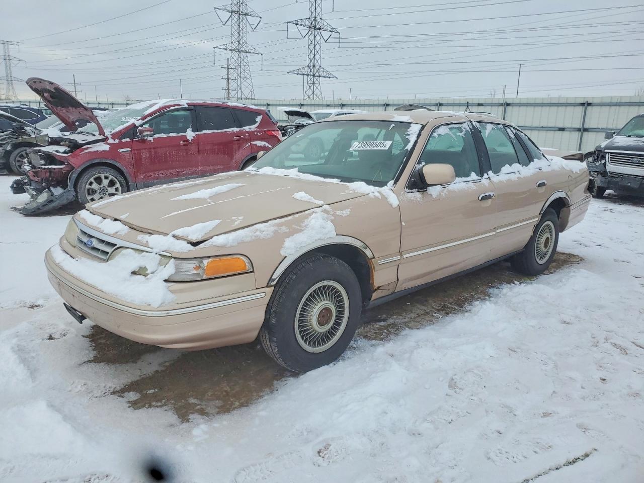 1996 Ford Crown Victoria Tan vin: 2FALP73W0TX174812