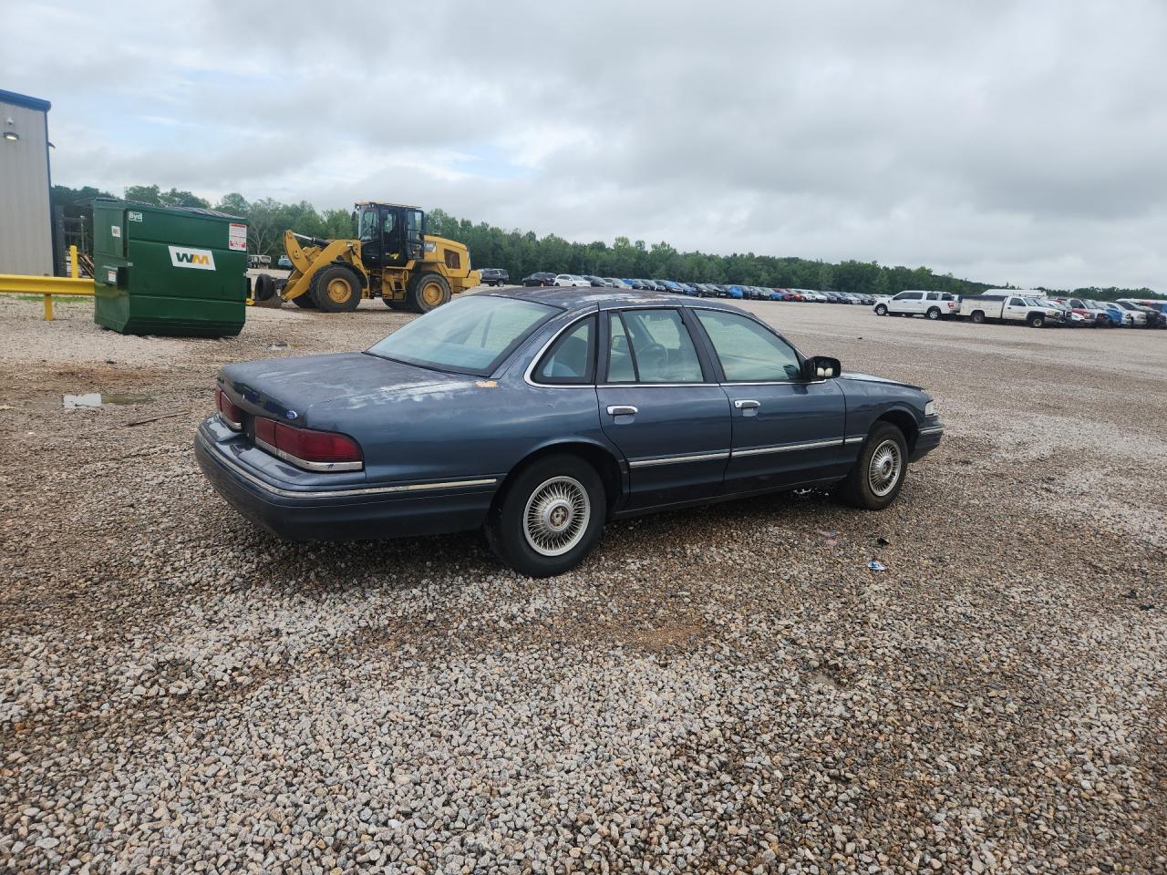 1997 Ford Crown Victoria Teal vin: 2FALP73WXVX110070