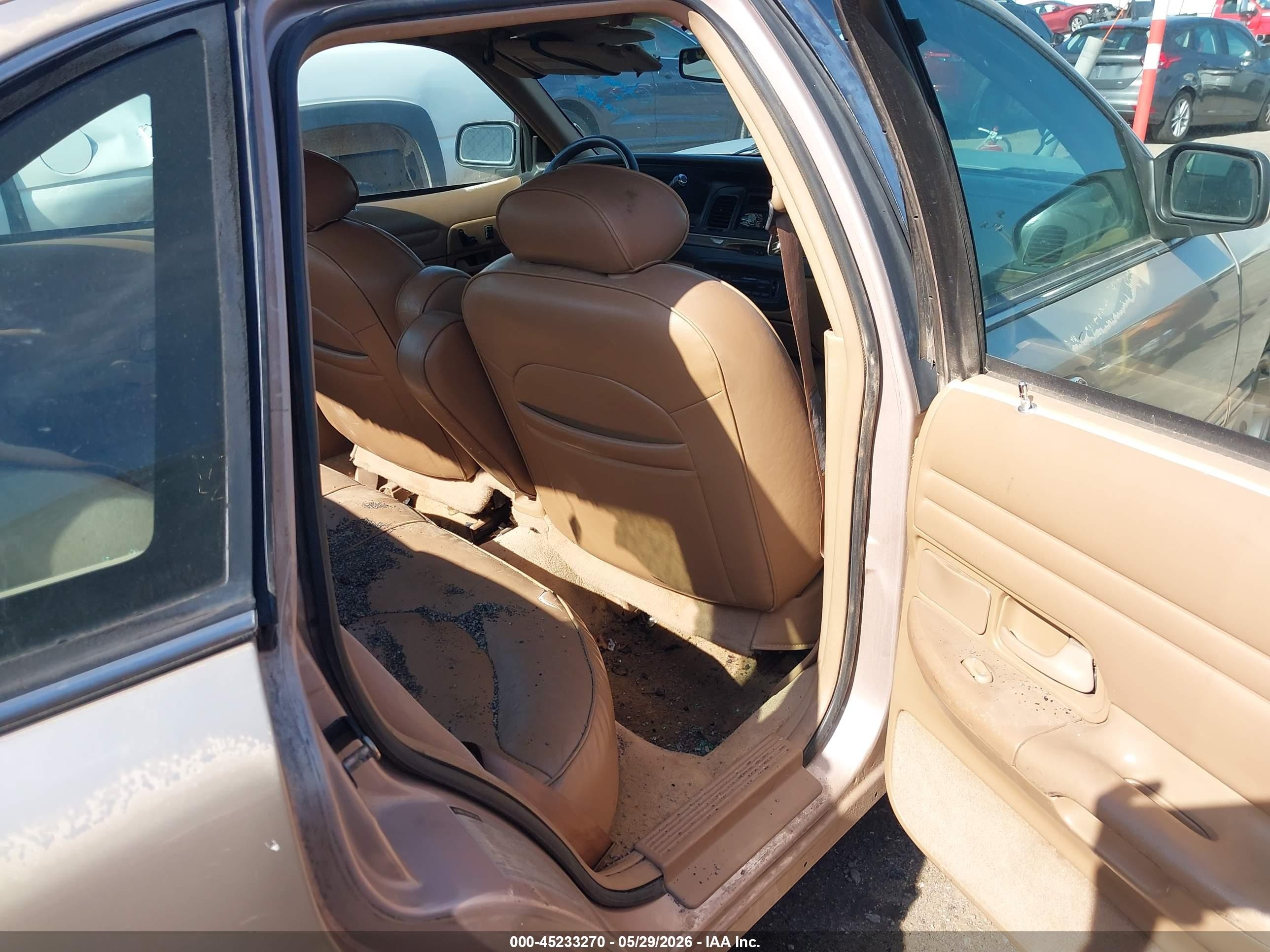 1996 Ford Crown Victoria Lx Gold vin: 2FALP74W0TX131201