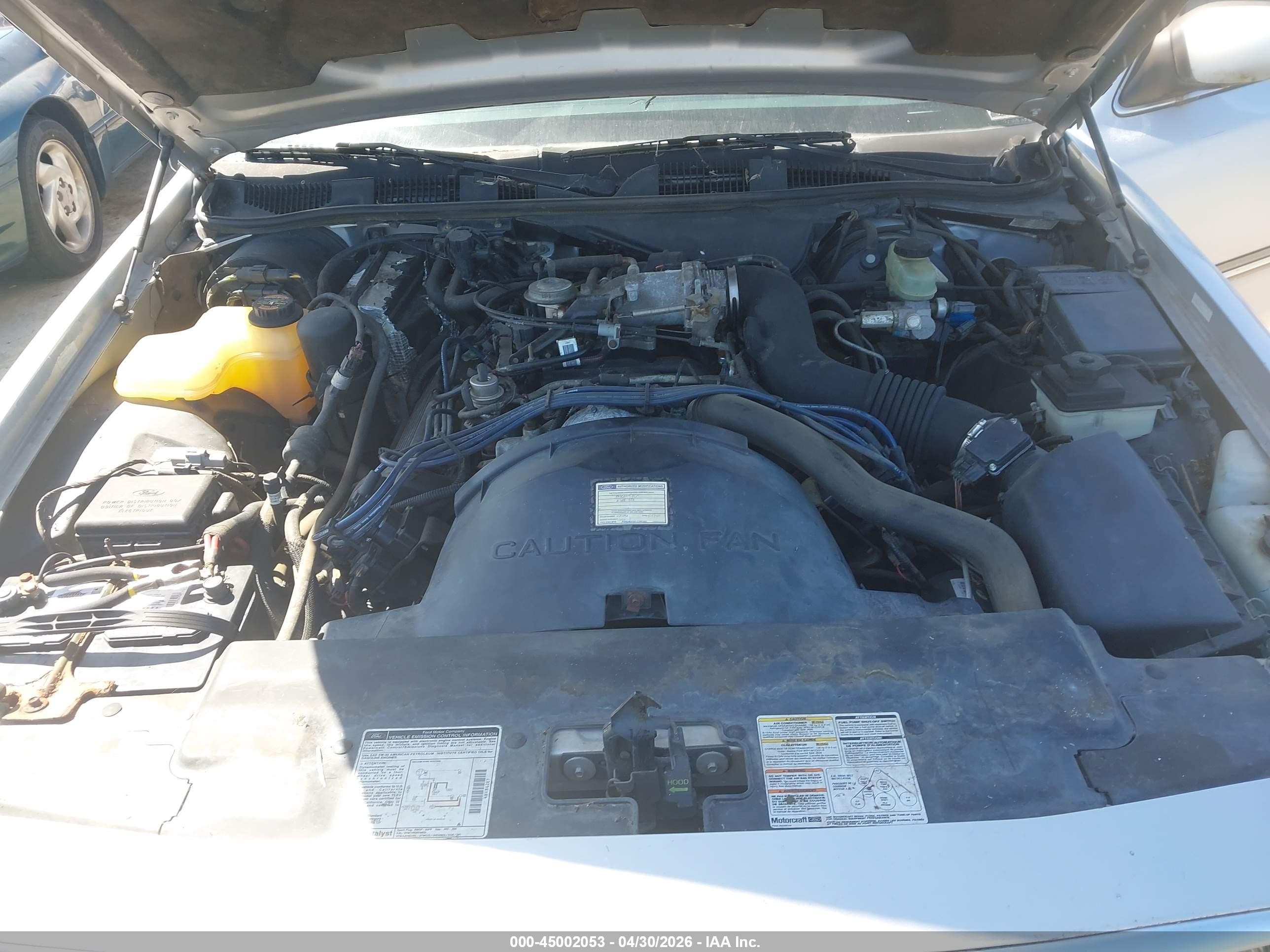 1997 Ford Crown Victoria Lx Серебряный vin: 2FALP74W0VX163276