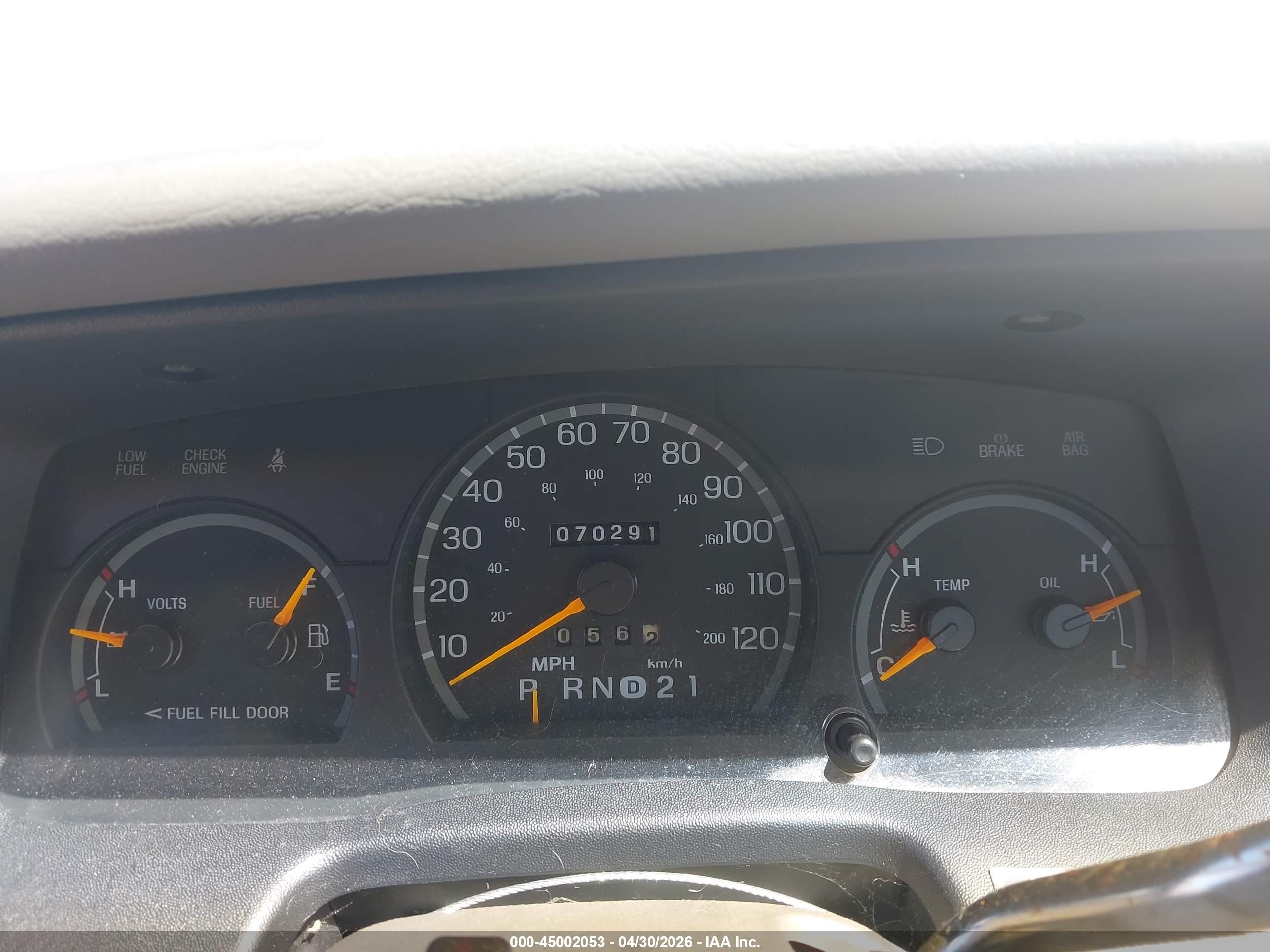 1997 Ford Crown Victoria Lx Серебряный vin: 2FALP74W0VX163276