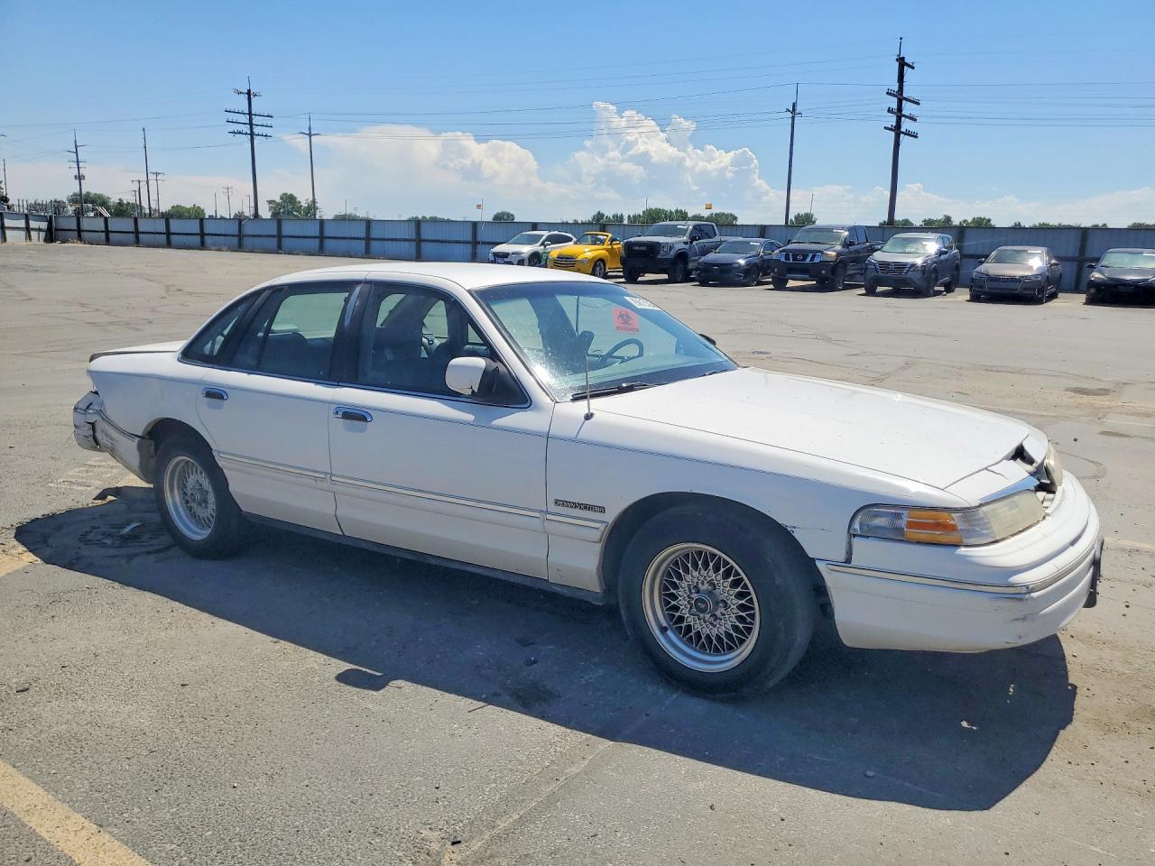 1994 Ford Crown Victoria Lx White vin: 2FALP74W1RX124525