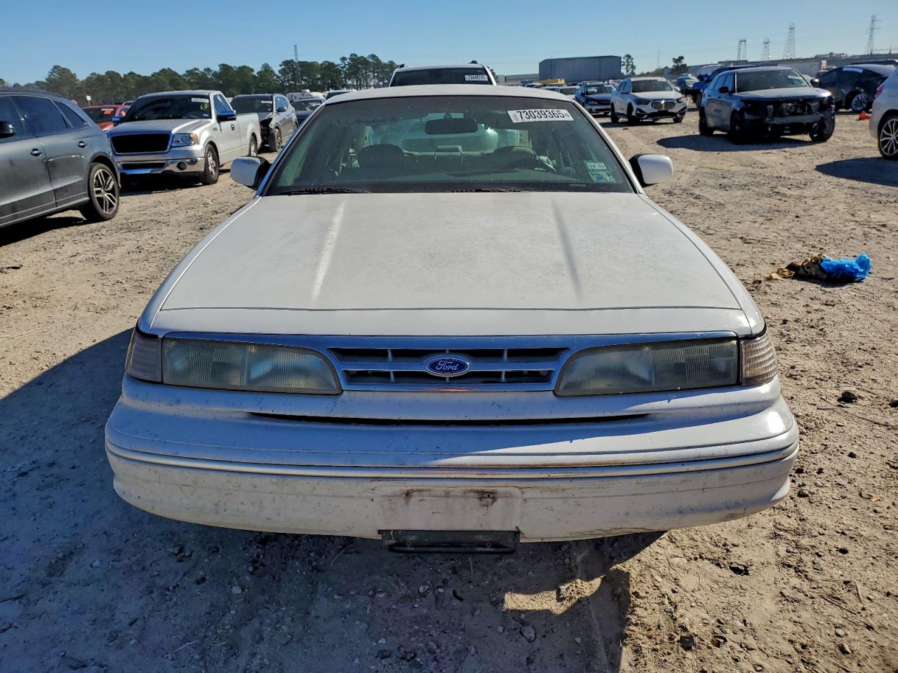 1996 Ford Crown Victoria Lx White vin: 2FALP74W1TX203684