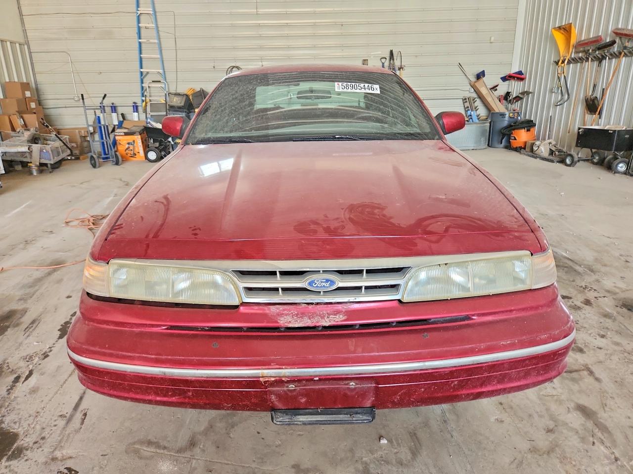 1995 Ford Crown Victoria Lx Burgundy vin: 2FALP74W3SX158892