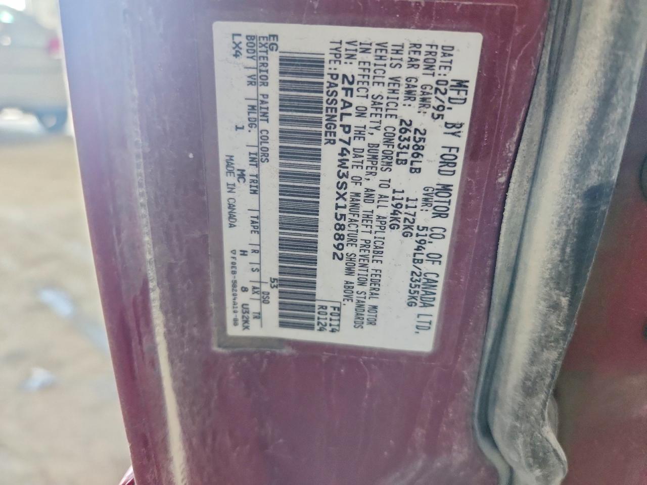 1995 Ford Crown Victoria Lx Burgundy vin: 2FALP74W3SX158892