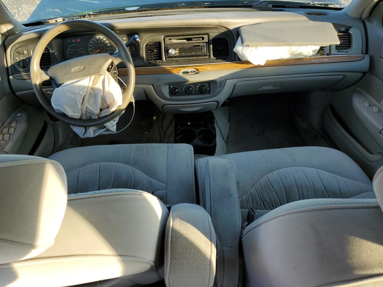 1996 Ford Crown Victoria Lx Green vin: 2FALP74W4TX209561