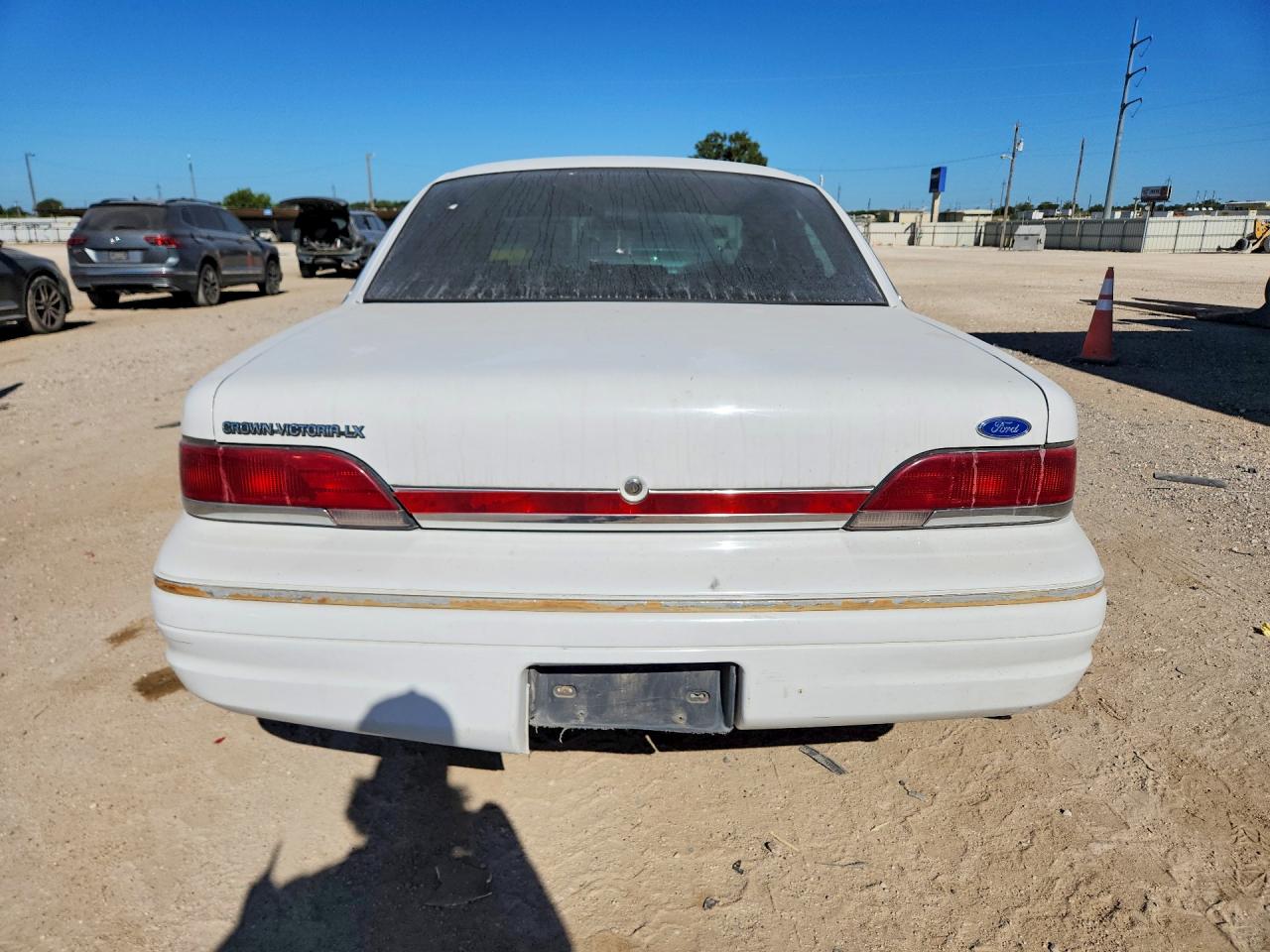 1993 Ford Crown Victoria Lx White vin: 2FALP74W5PX191402