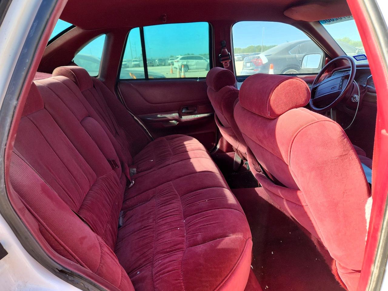 1993 Ford Crown Victoria Lx White vin: 2FALP74W5PX191402