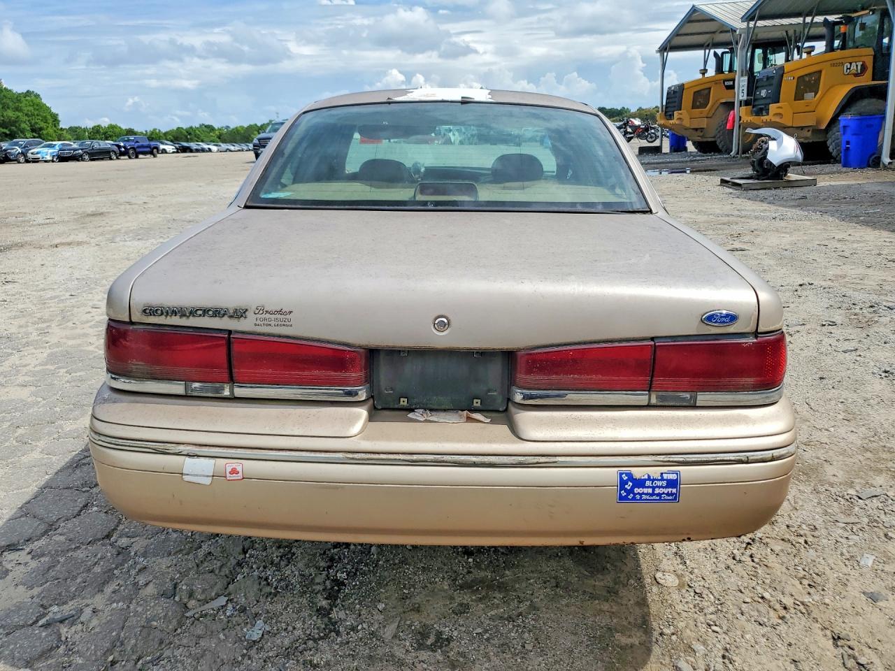 1996 Ford Crown Victoria Lx Tan vin: 2FALP74W5TX124681