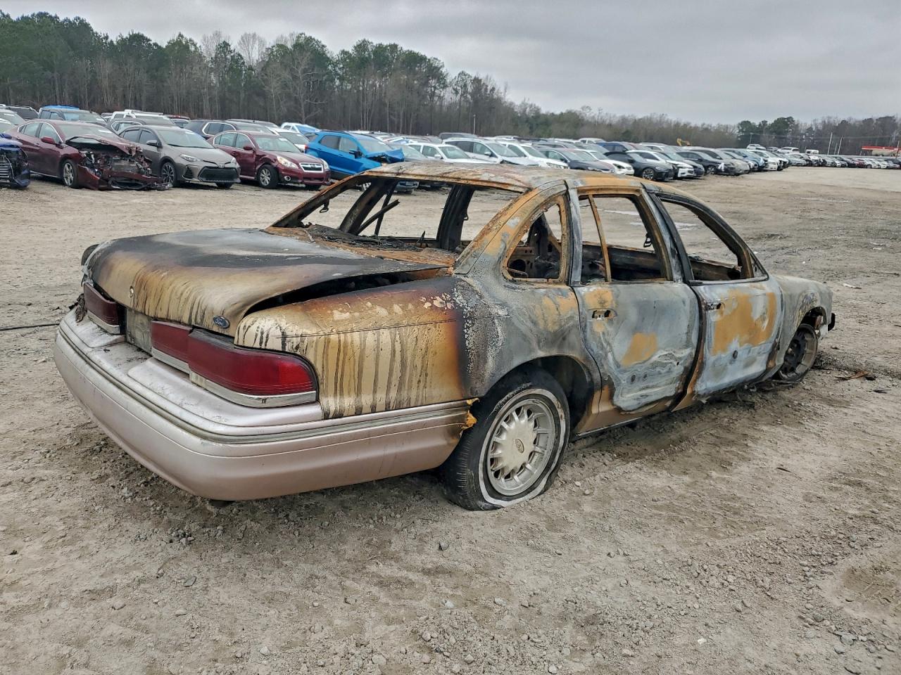 1996 Ford Crown Victoria Lx Silver vin: 2FALP74W5TX175596