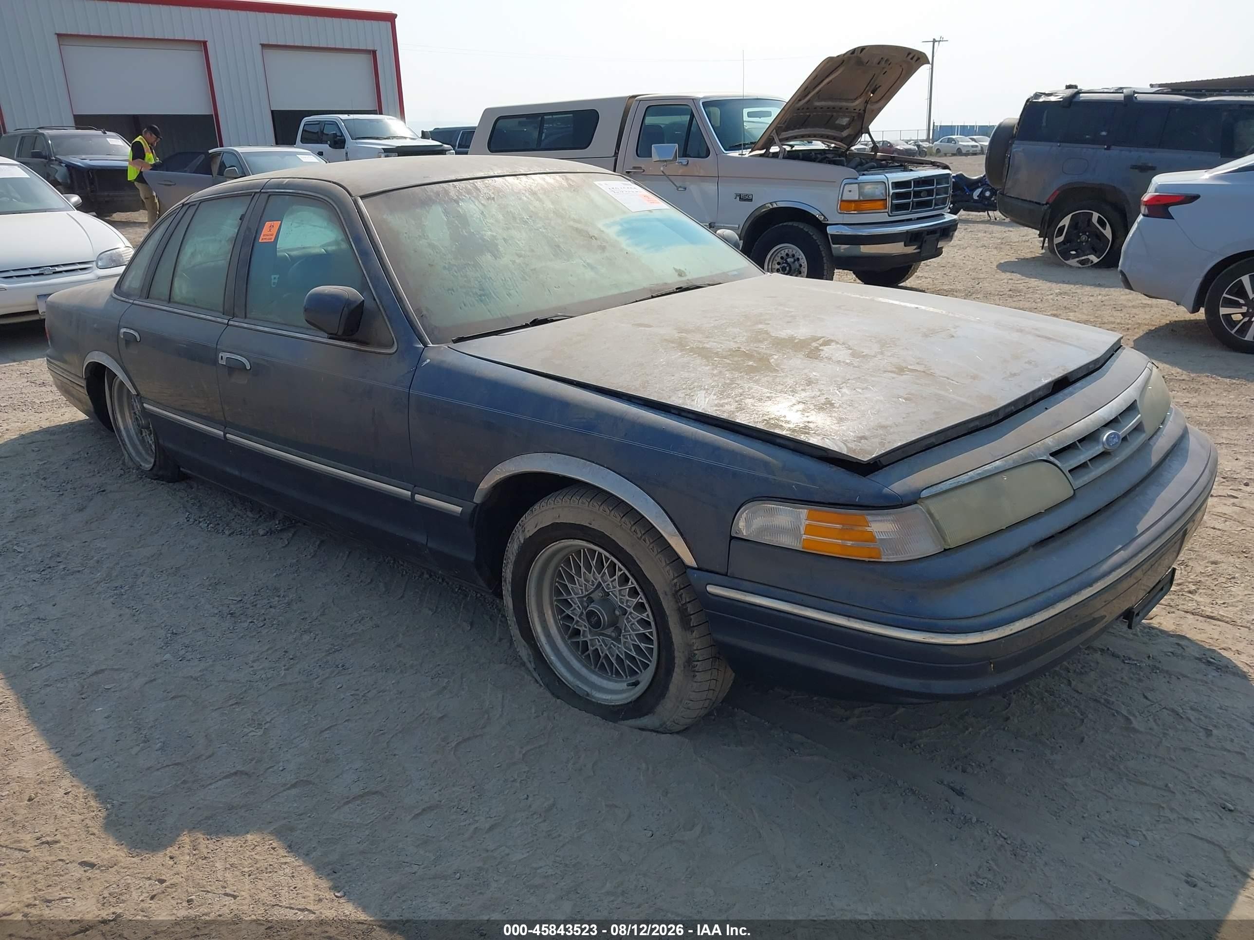 1997 Ford Crown Victoria Lx Blue vin: 2FALP74W5VX223620