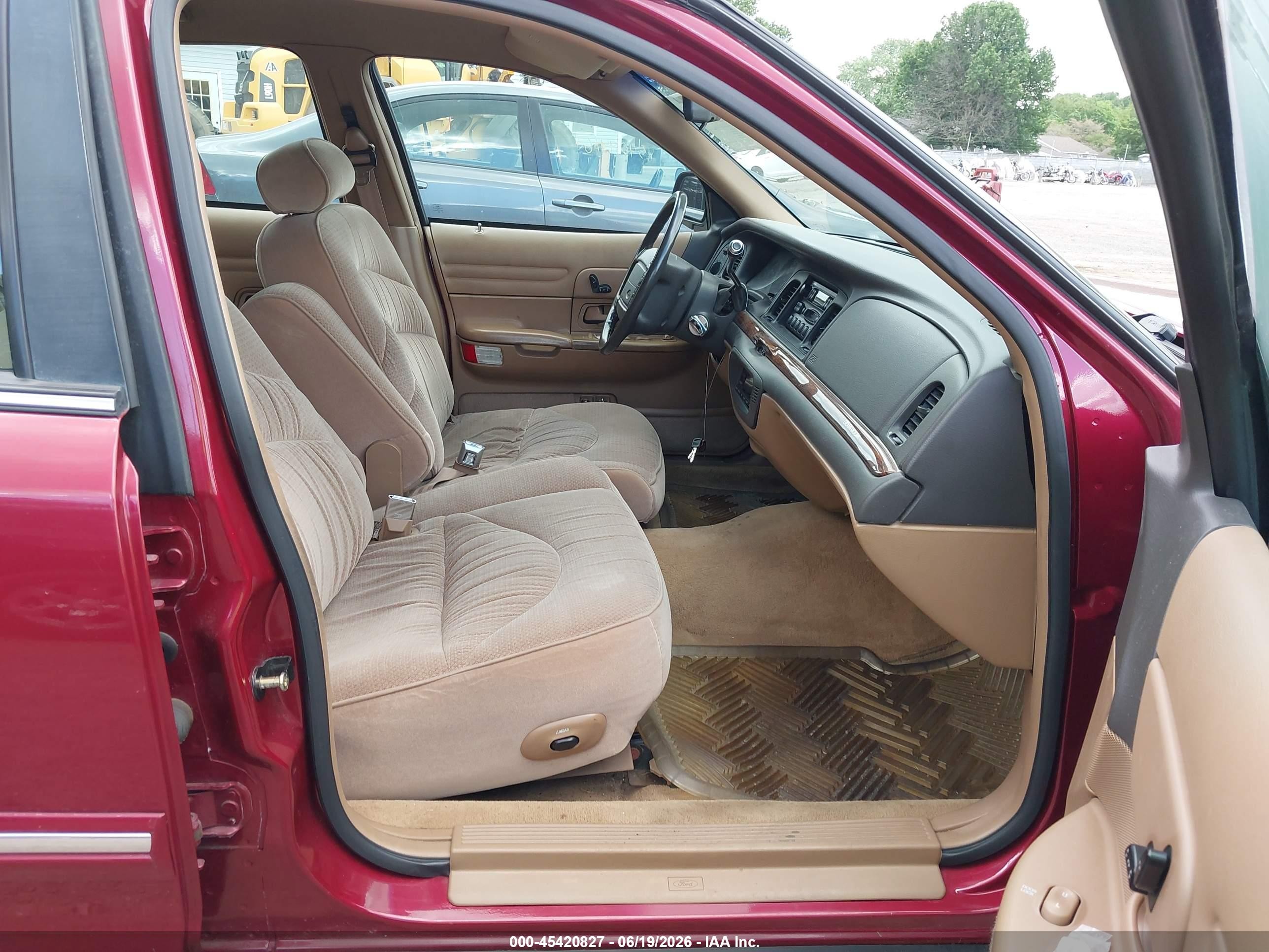 1995 Ford Crown Victoria Lx Красный vin: 2FALP74W6SX116331