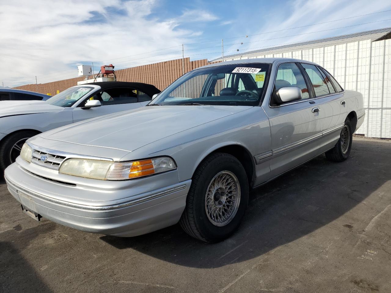 1996 Ford Crown Victoria Lx Silver vin: 2FALP74W6TX195968
