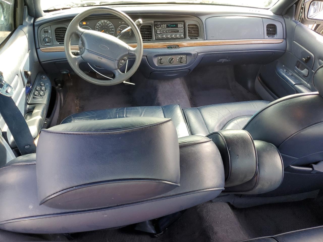 1996 Ford Crown Victoria Lx Silver vin: 2FALP74W6TX195968