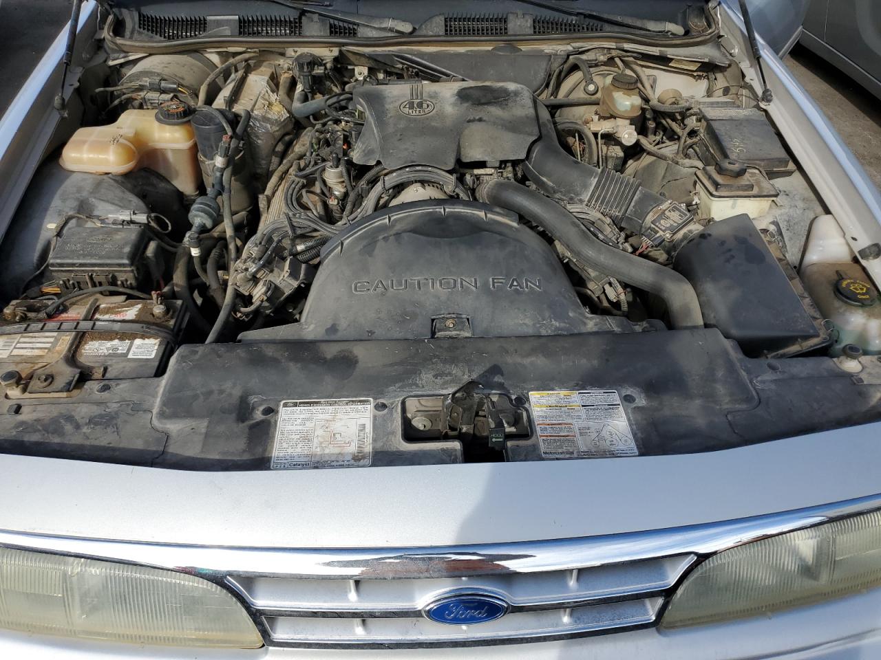 1996 Ford Crown Victoria Lx Silver vin: 2FALP74W6TX195968