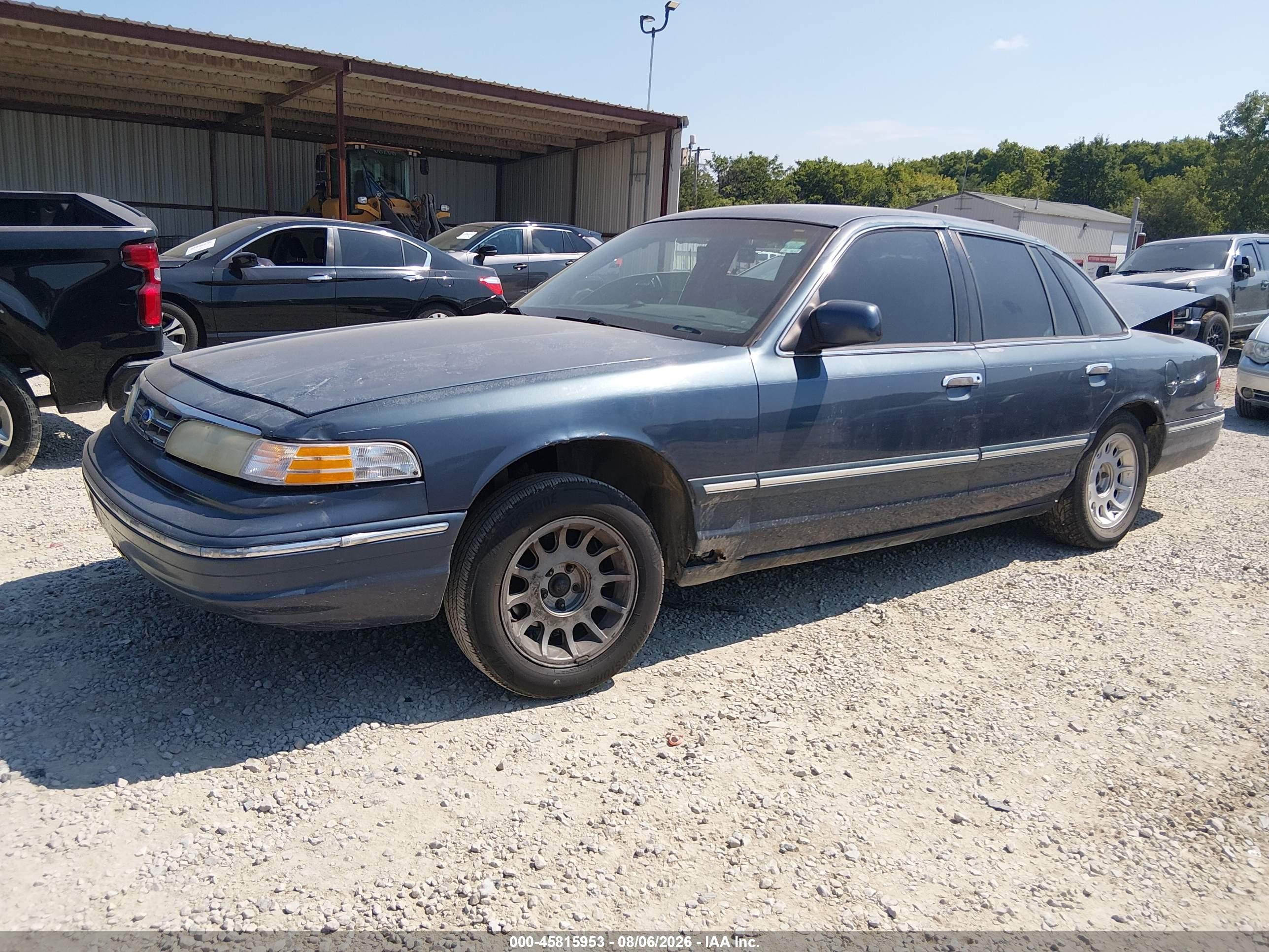 1997 Ford Crown Victoria Lx Blue vin: 2FALP74W6VX228308