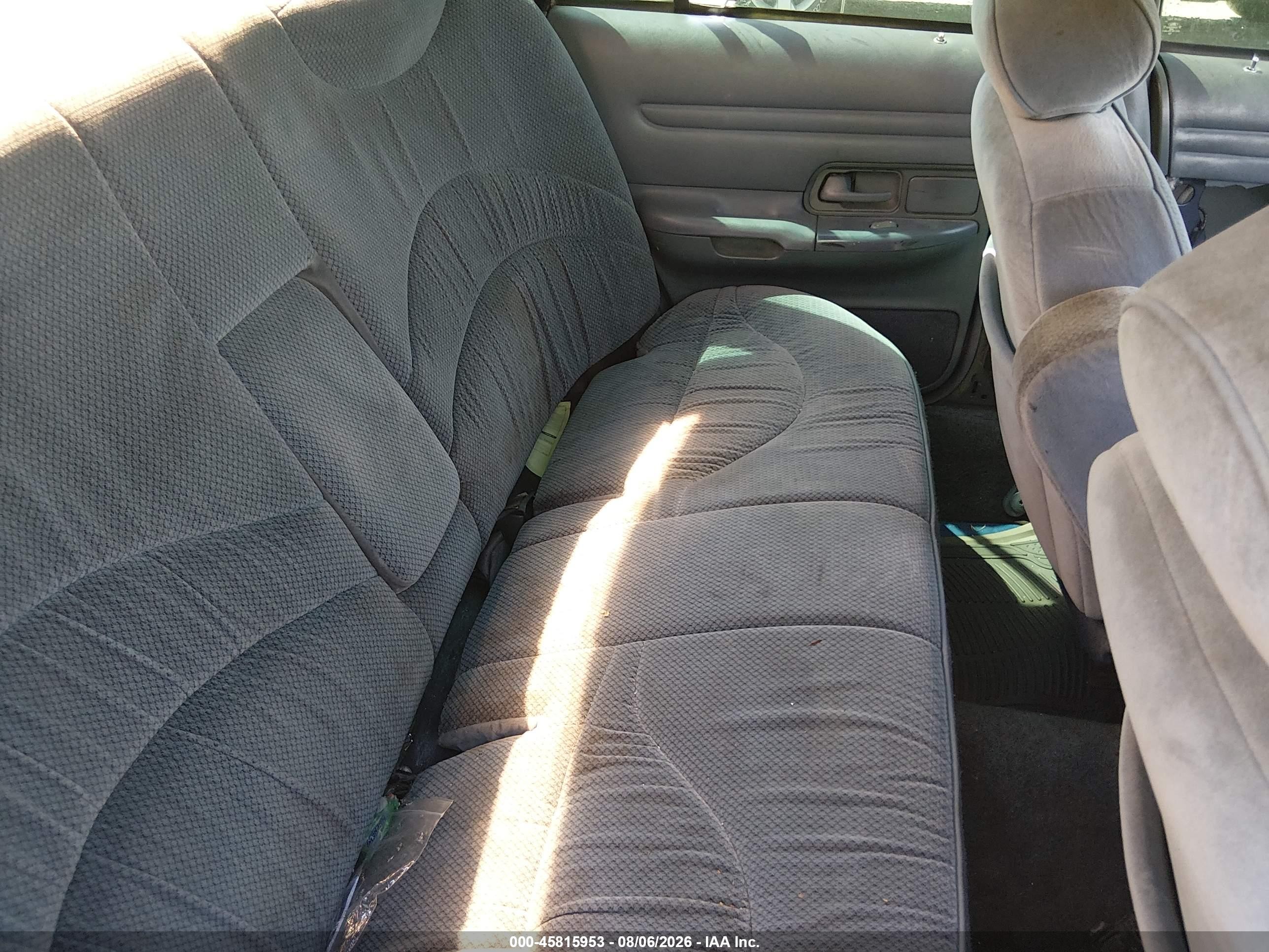 1997 Ford Crown Victoria Lx Blue vin: 2FALP74W6VX228308