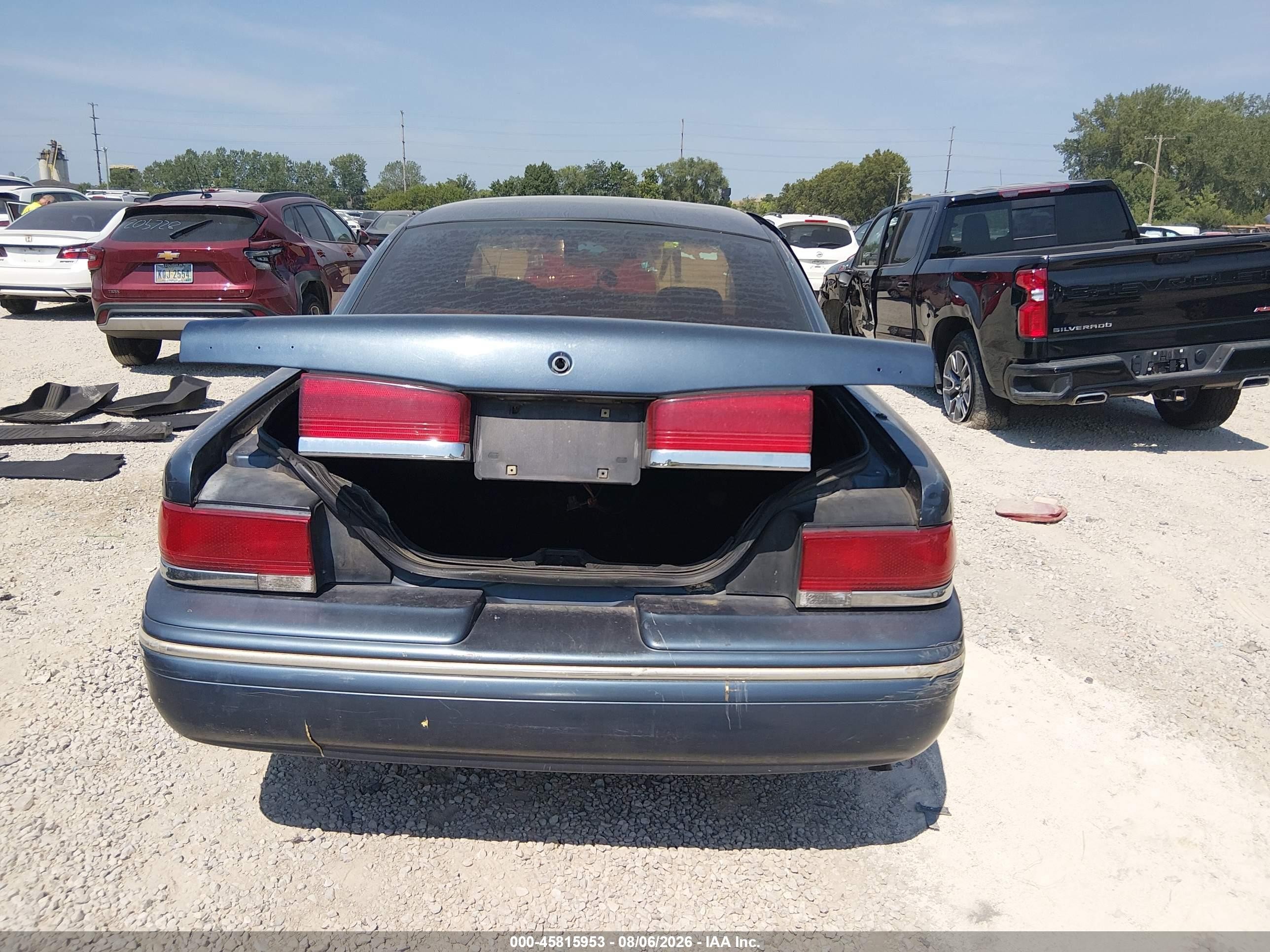 1997 Ford Crown Victoria Lx Blue vin: 2FALP74W6VX228308