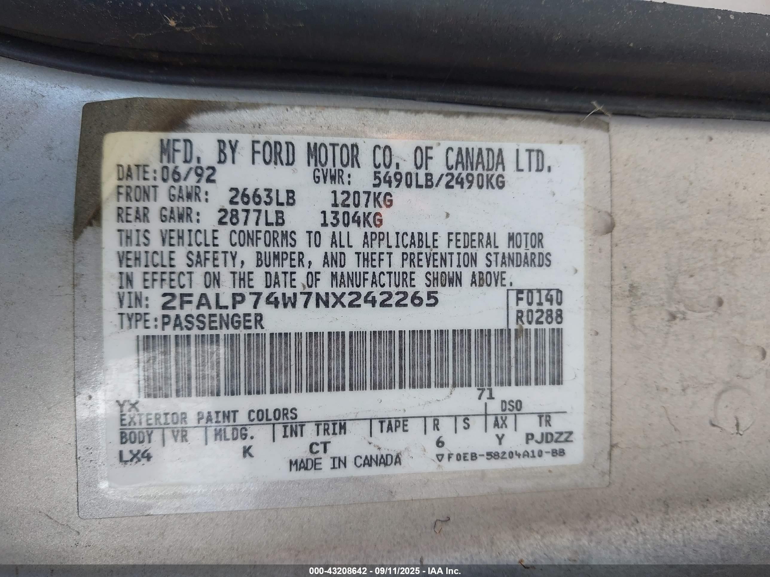 1992 Ford Crown Victoria Lx Silver vin: 2FALP74W7NX242265