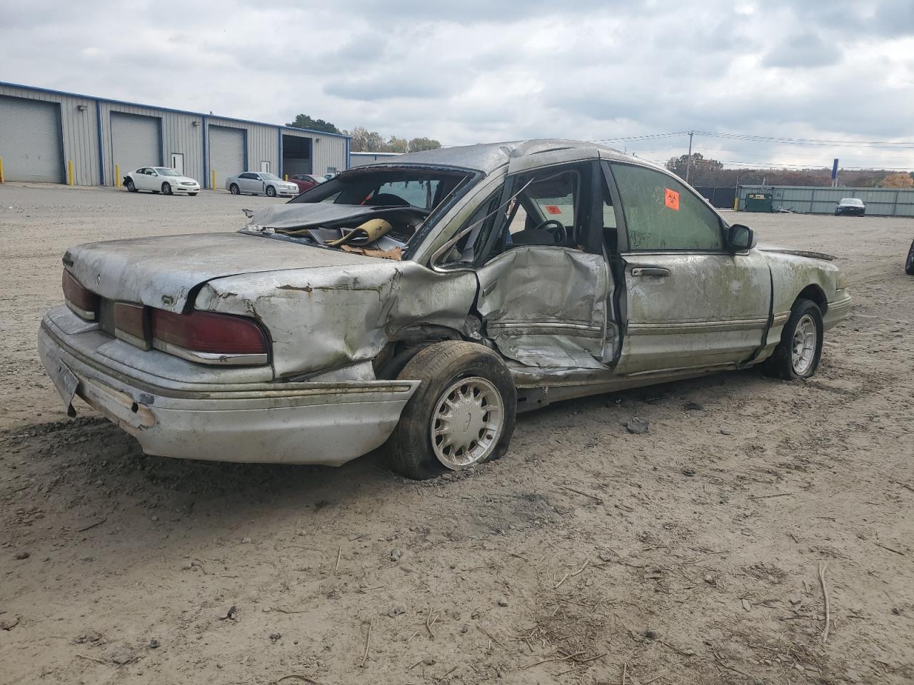 1996 Ford Crown Victoria Lx Silver vin: 2FALP74W7TX112001
