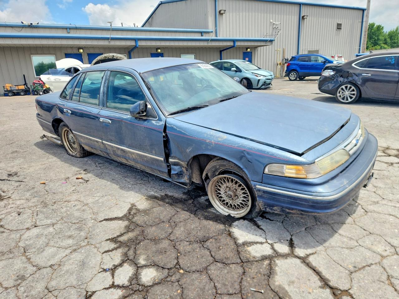 1996 Ford Crown Victoria Lx Blue vin: 2FALP74W8TX204489