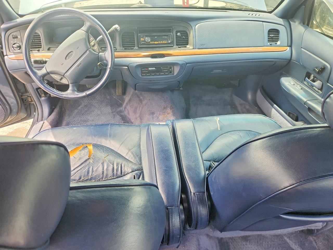 1996 Ford Crown Victoria Lx Blue vin: 2FALP74W8TX204489