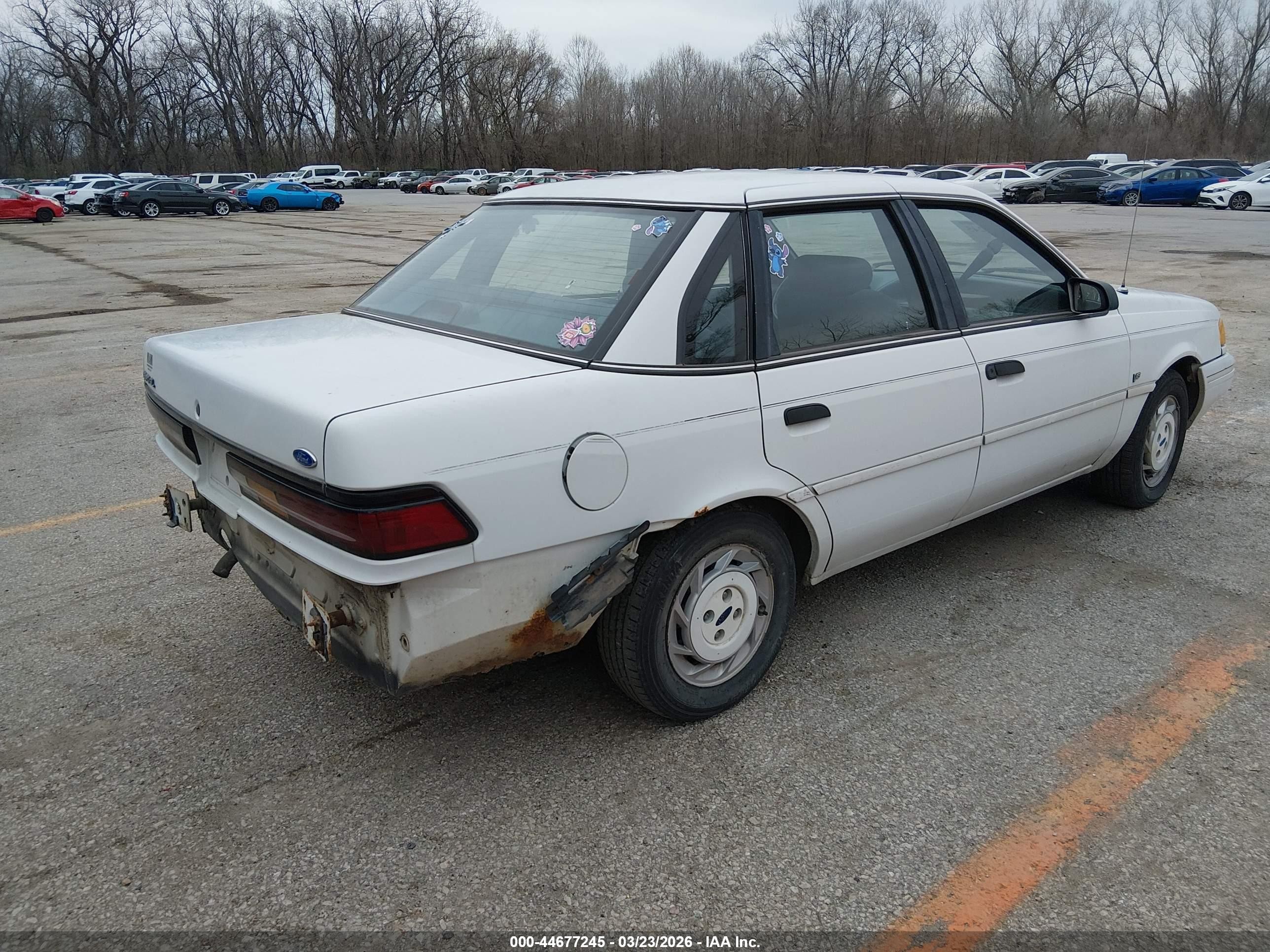1993 Ford Tempo Gl Белый vin: 2FAPP36U2PB106955
