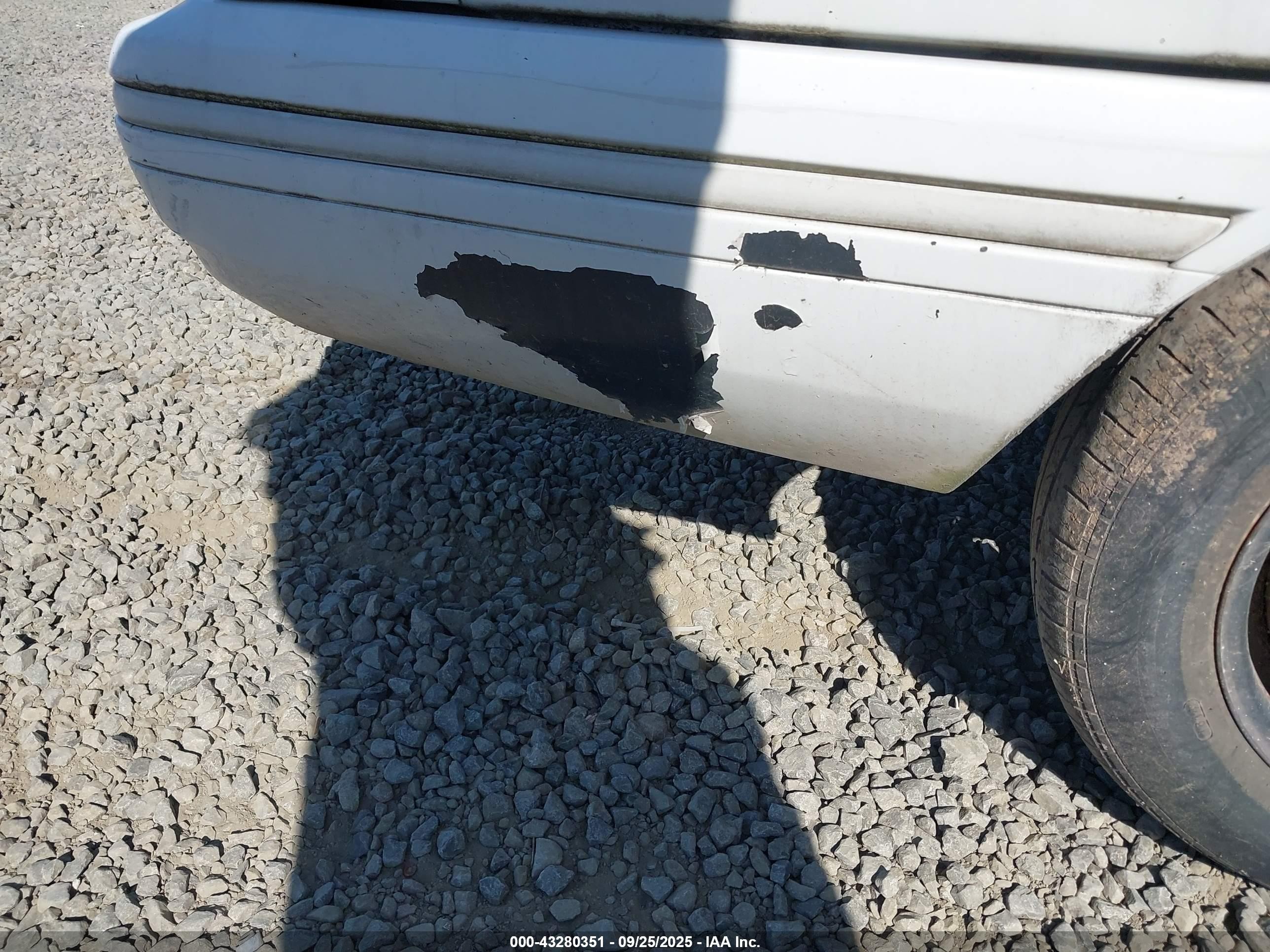 1992 Ford Tempo Gl White vin: 2FAPP36X2NB112438