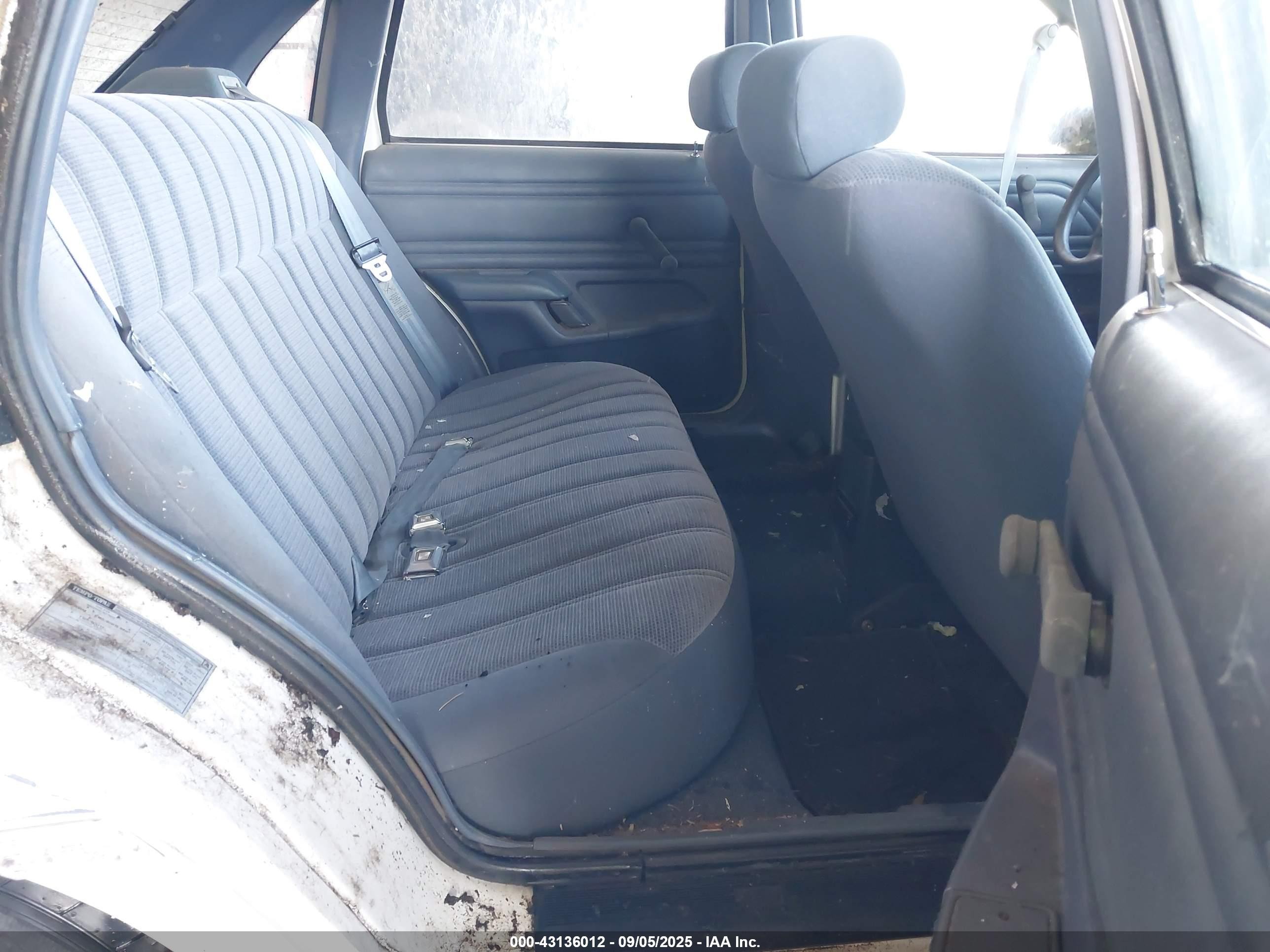 1992 Ford Tempo Gl White vin: 2FAPP36X6NB148214