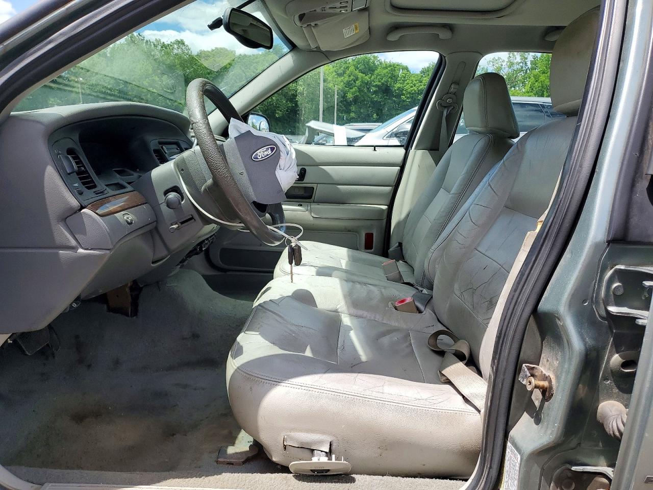 2005 Ford Crown Victoria Lx Teal vin: 2FDFP74W65X108539