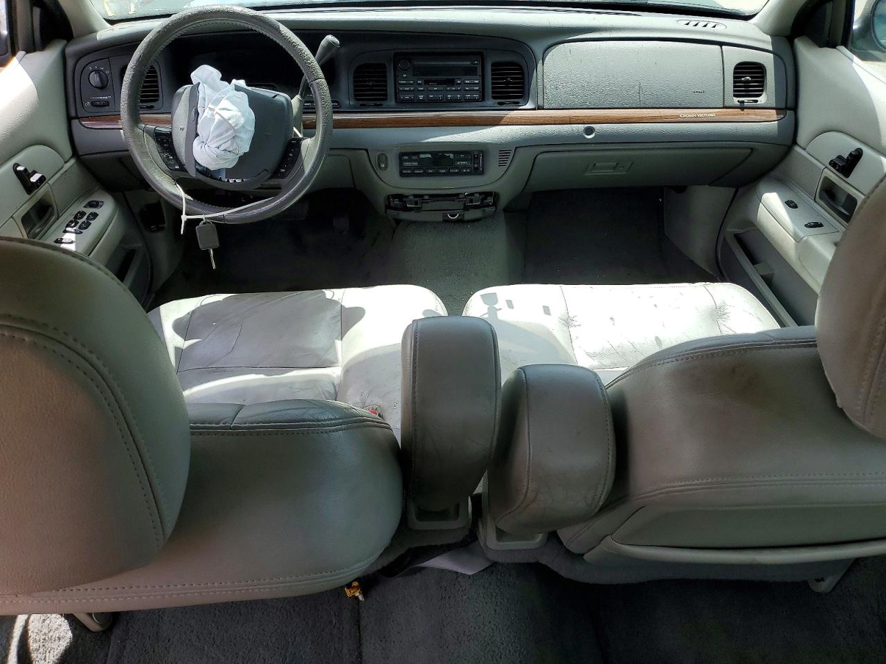 2005 Ford Crown Victoria Lx Teal vin: 2FDFP74W65X108539