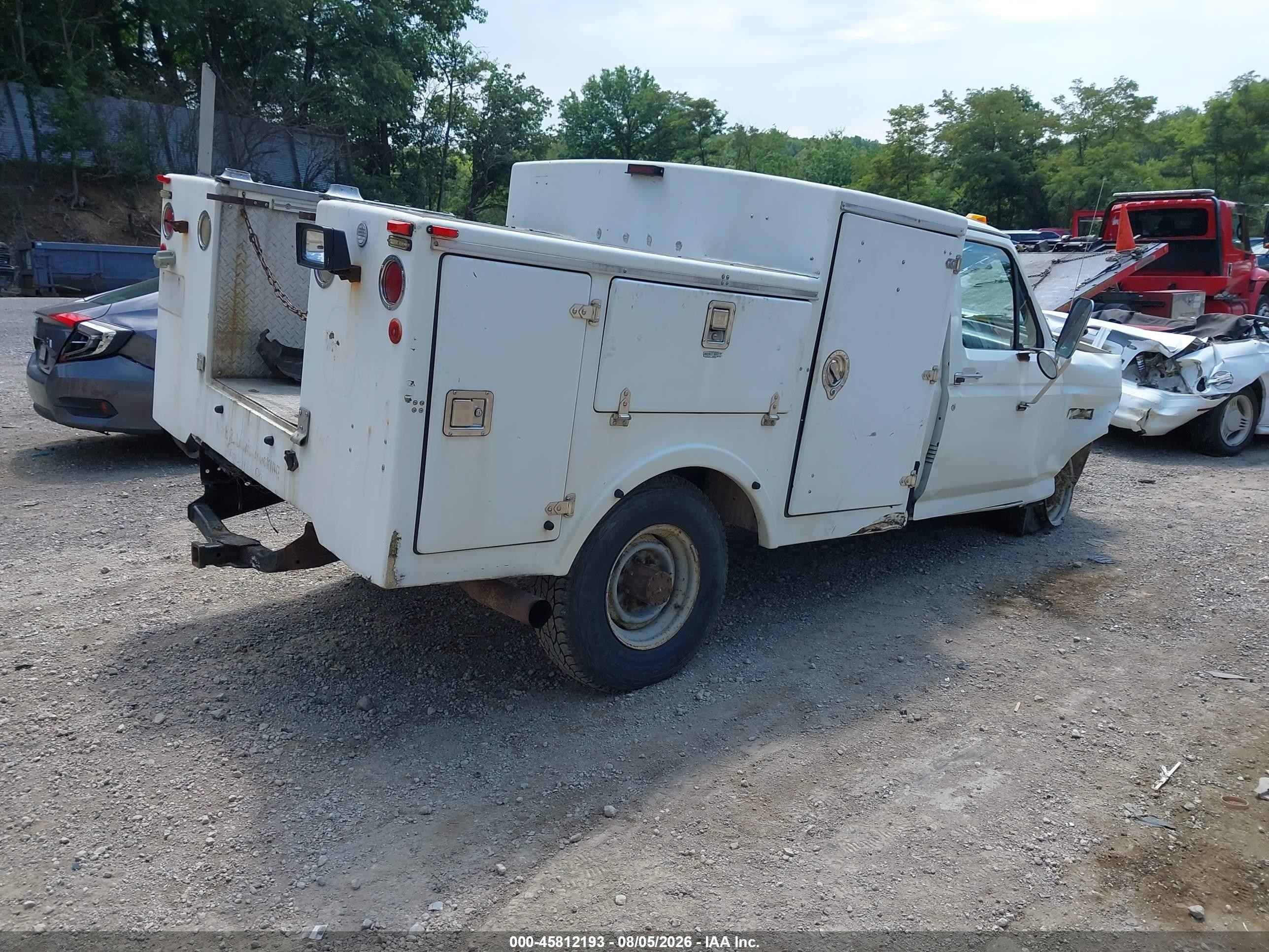 1994 Ford F350   White vin: 2FDHF37M7RCA55803